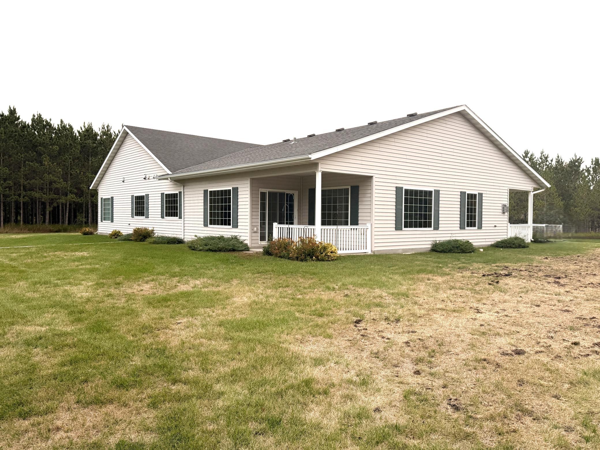 2006 single family home for sale at 386 Lake Avenue NE in Clearbrook, MN — 2 bed, 2 bath (photo 50 of 56)