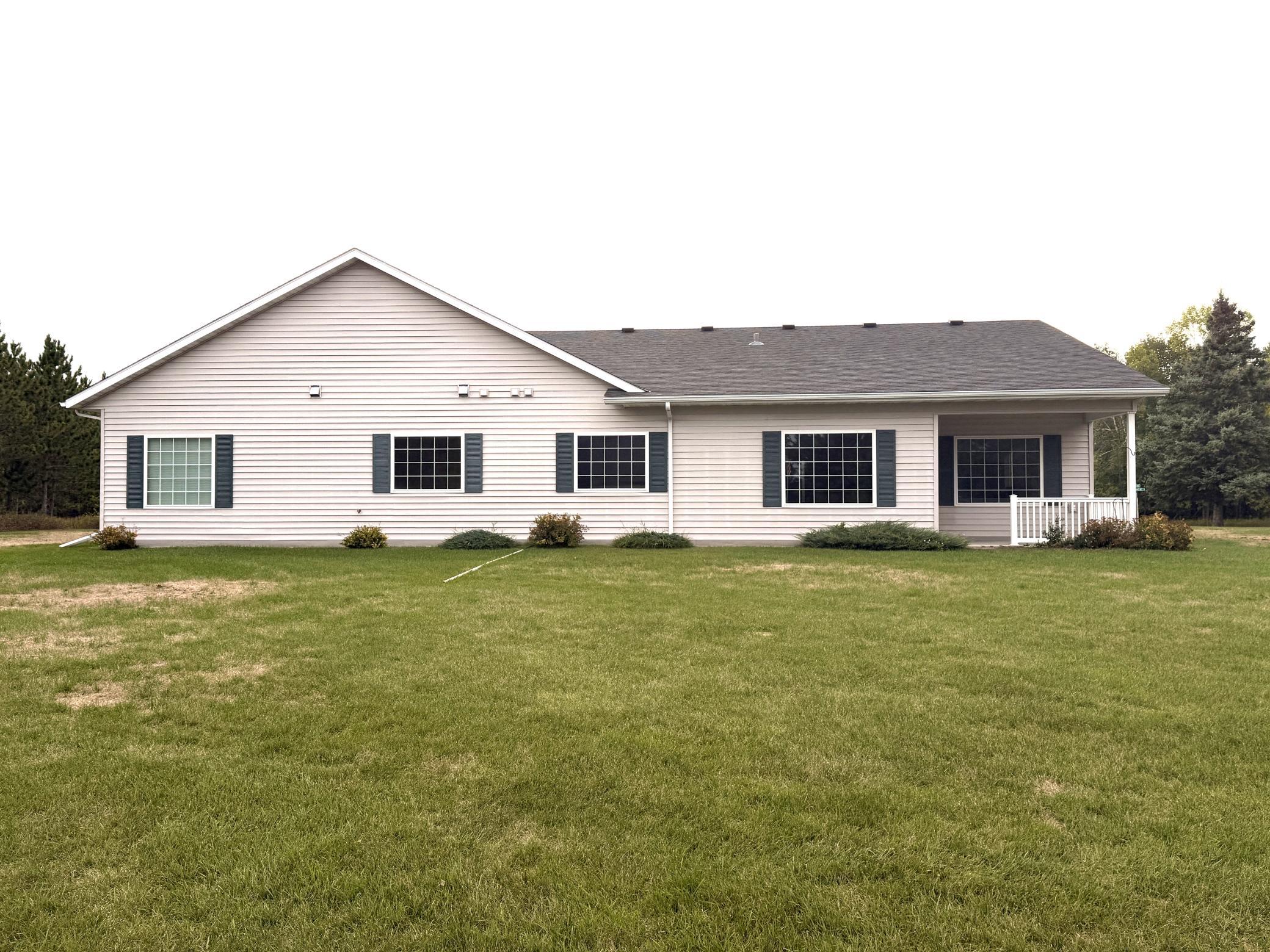 2006 single family home for sale at 386 Lake Avenue NE in Clearbrook, MN — 2 bed, 2 bath (photo 52 of 56)