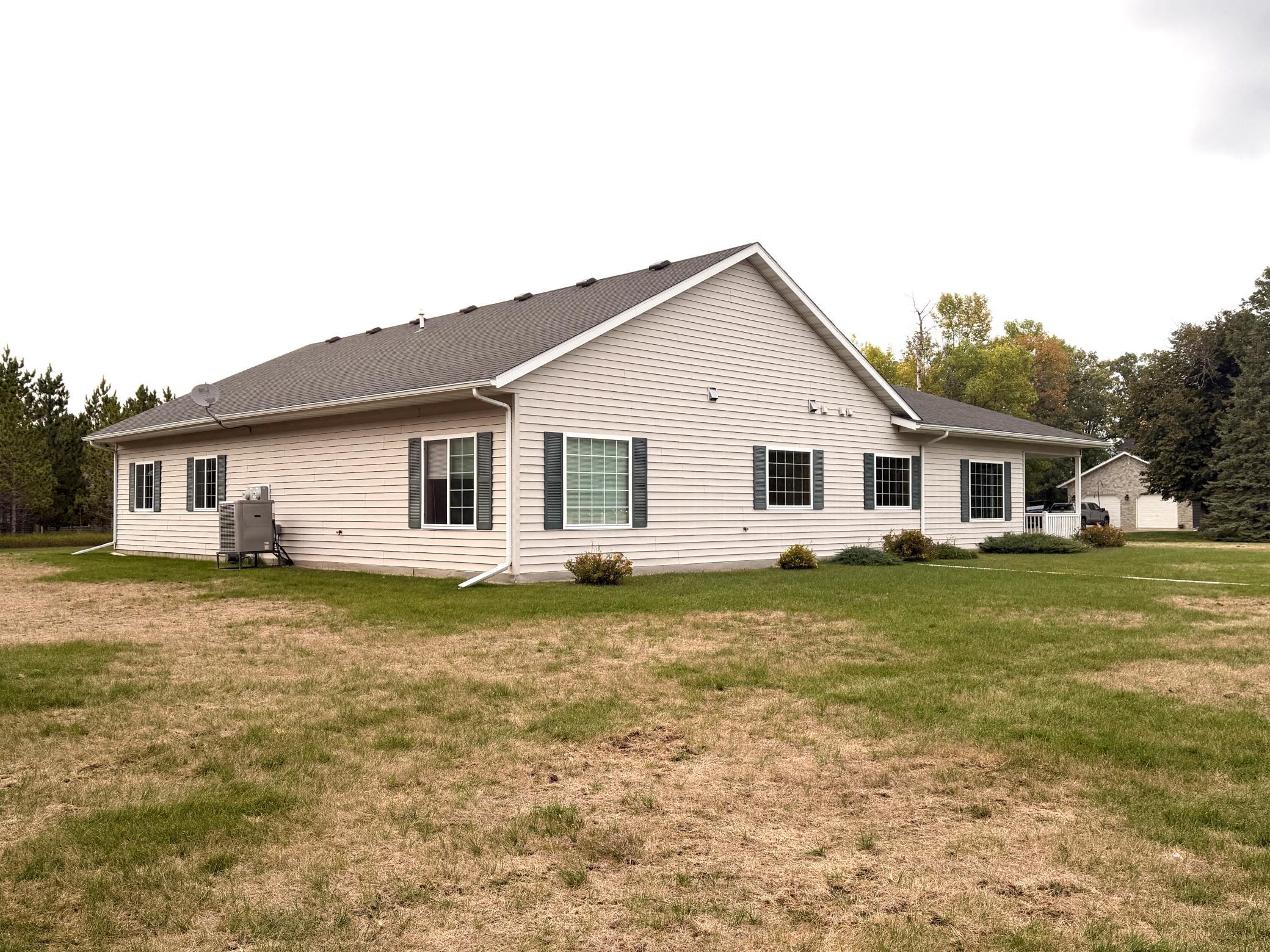 2006 single family home for sale at 386 Lake Avenue NE in Clearbrook, MN — 2 bed, 2 bath (photo 53 of 56)