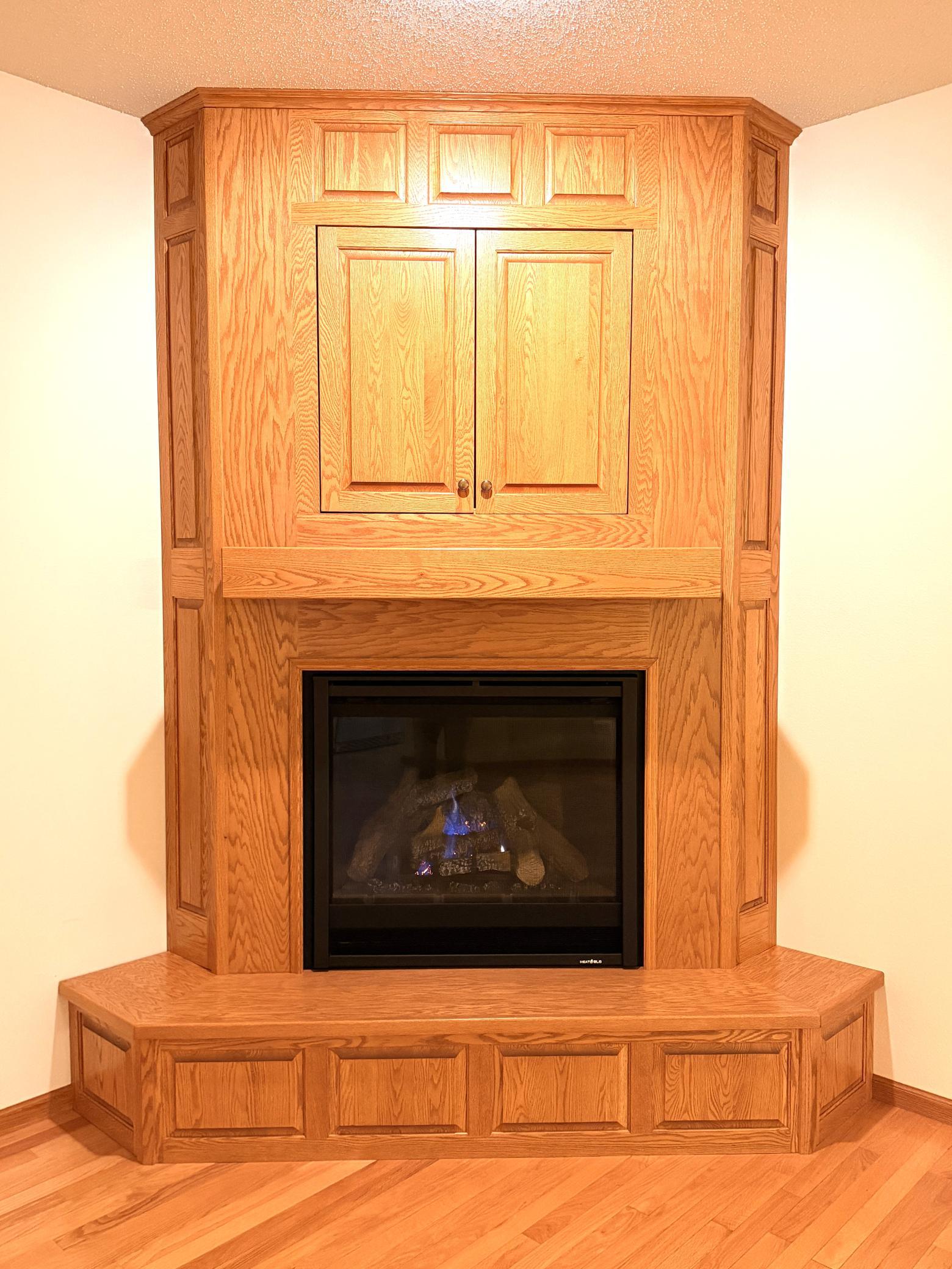 2006 single family home for sale at 386 Lake Avenue NE in Clearbrook, MN — 2 bed, 2 bath (photo 7 of 56)