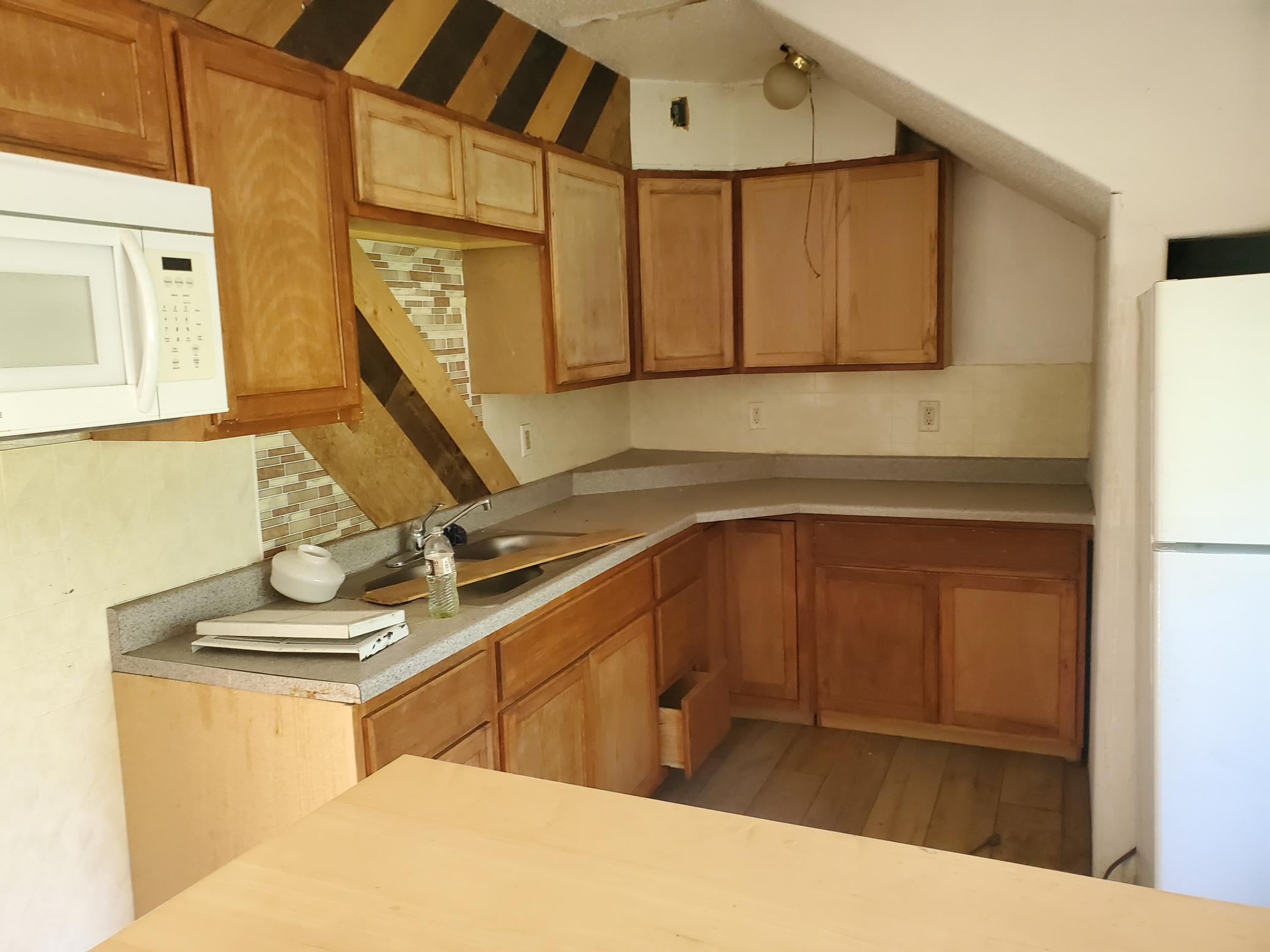 1920 single family home for sale at 3071 Stevens Street in Wheatland, ND — 3 bed, 2 bath (photo 5 of 25)