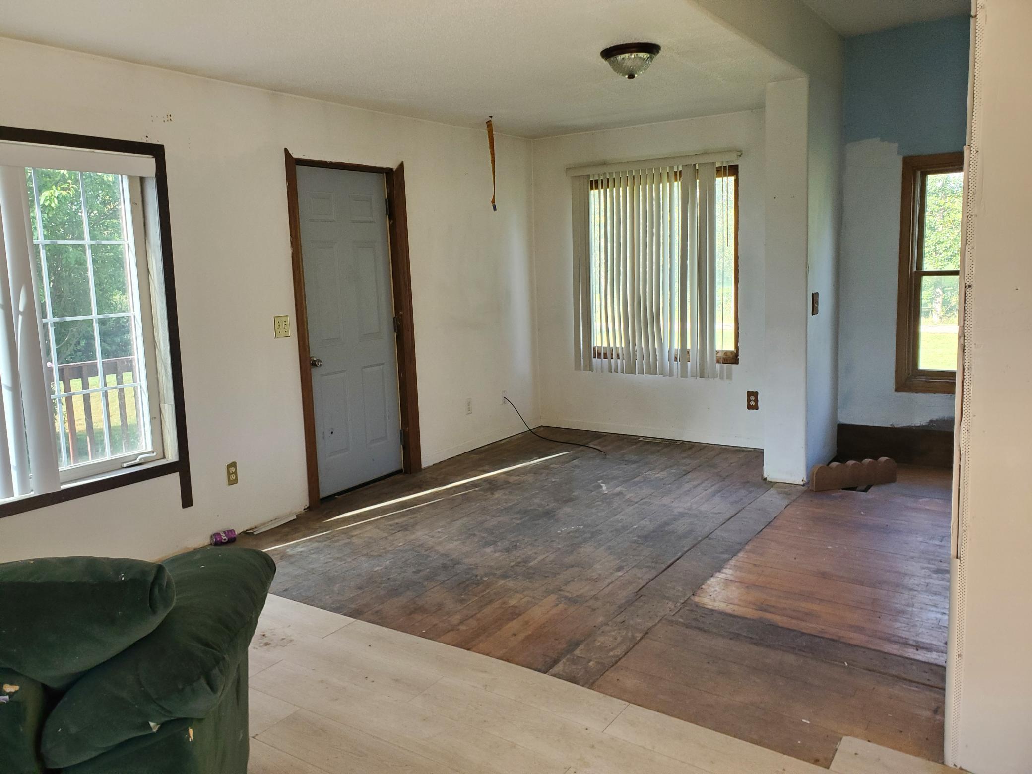 1920 single family home for sale at 3071 Stevens Street in Wheatland, ND — 3 bed, 2 bath (photo 7 of 25)