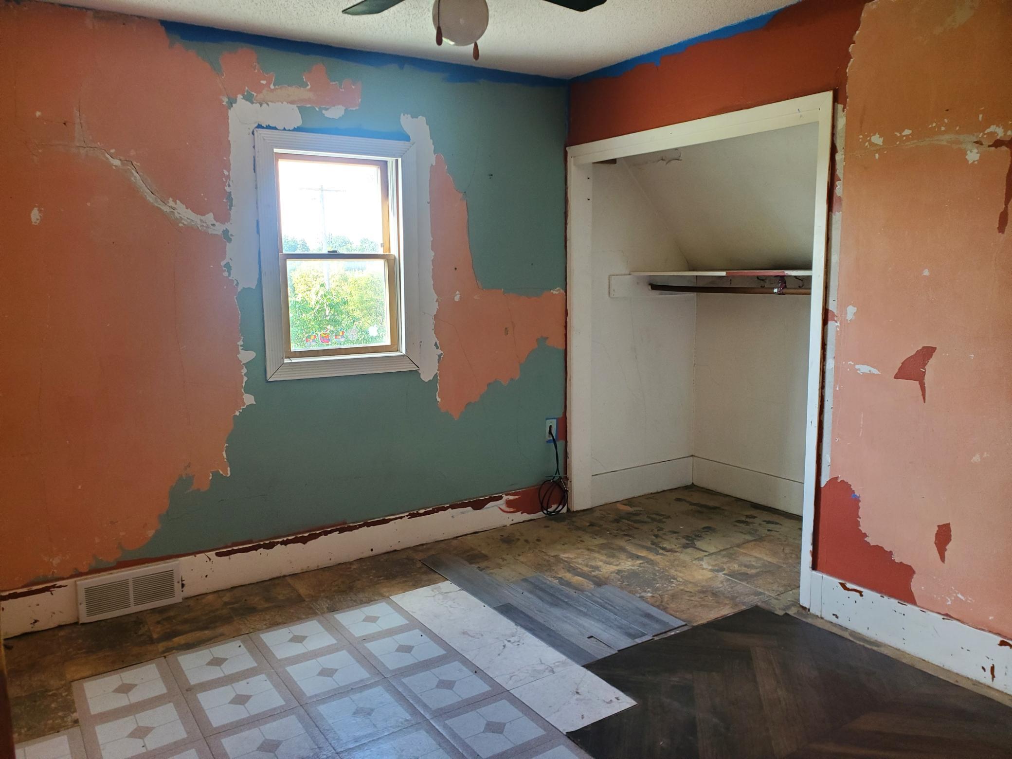 1920 single family home for sale at 3071 Stevens Street in Wheatland, ND — 3 bed, 2 bath (photo 8 of 25)