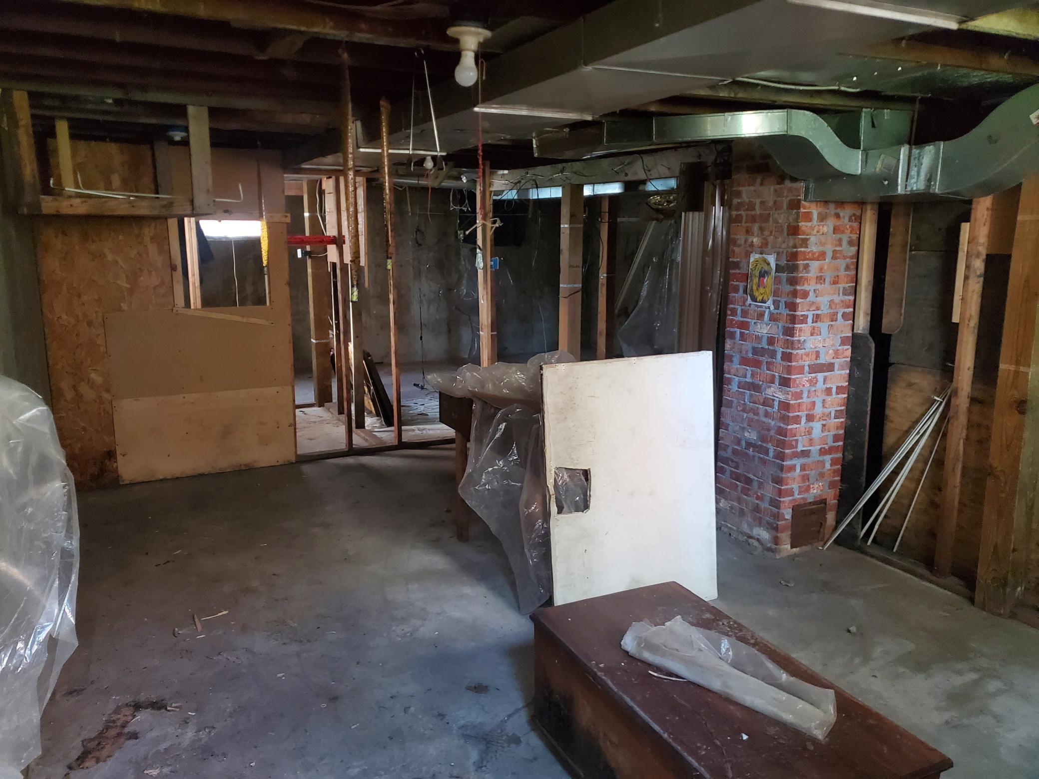 1920 single family home for sale at 3071 Stevens Street in Wheatland, ND — 3 bed, 2 bath (photo 10 of 25)