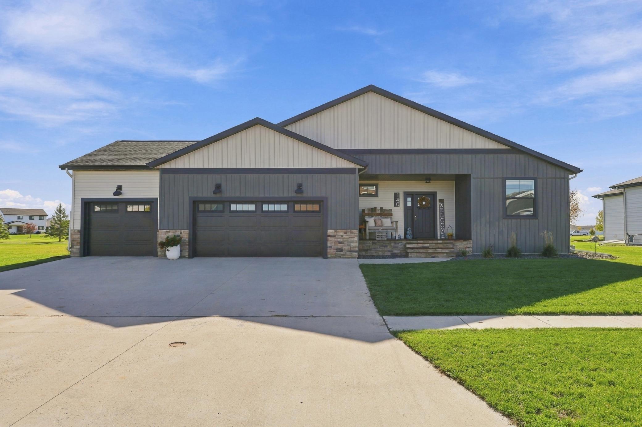 2021 single family home for sale at 140 Annies Way in Mapleton, ND — 5 bed, 3 bath (photo 2 of 57)