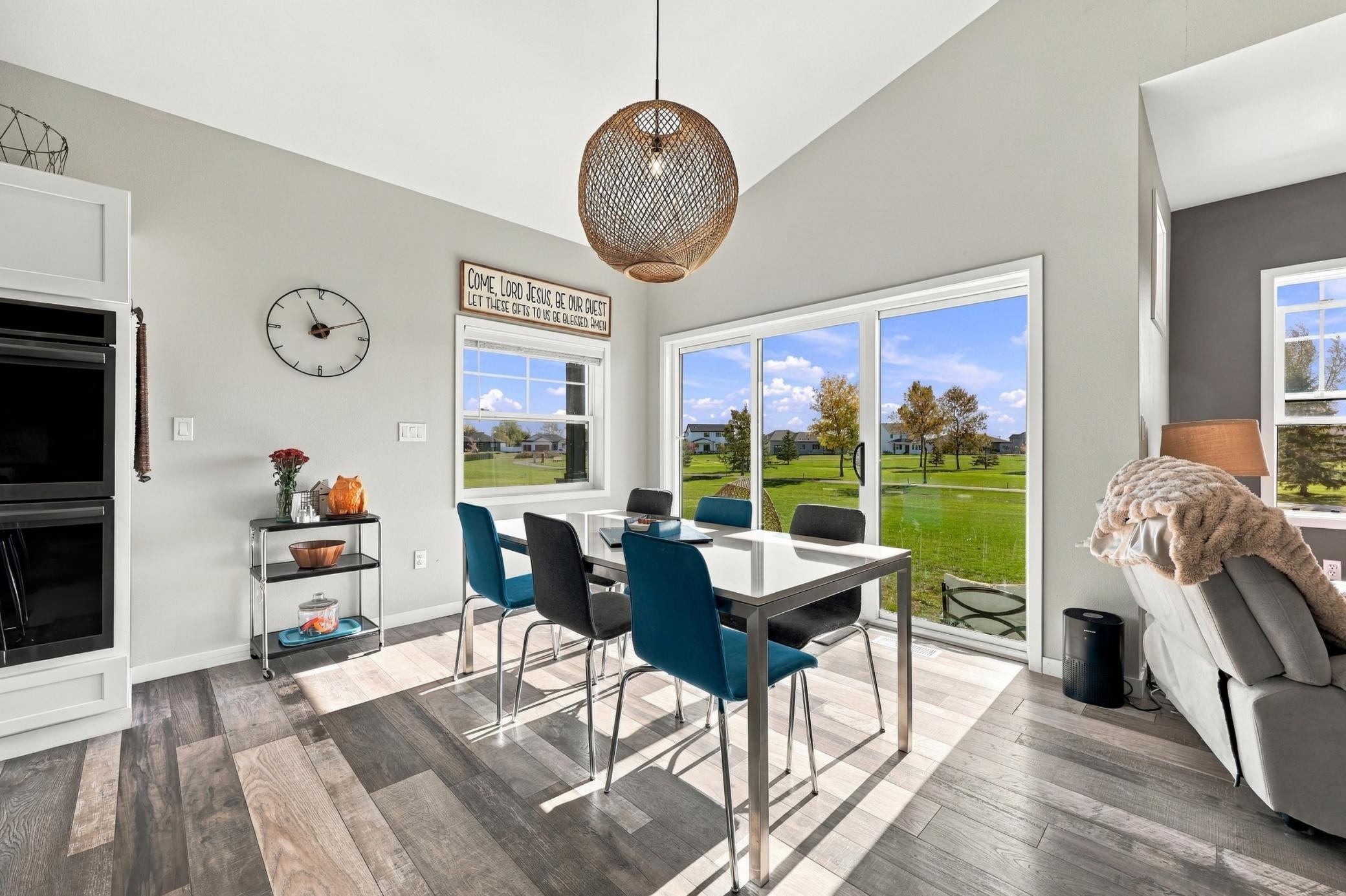 2021 single family home for sale at 140 Annies Way in Mapleton, ND — 5 bed, 3 bath (photo 16 of 57)