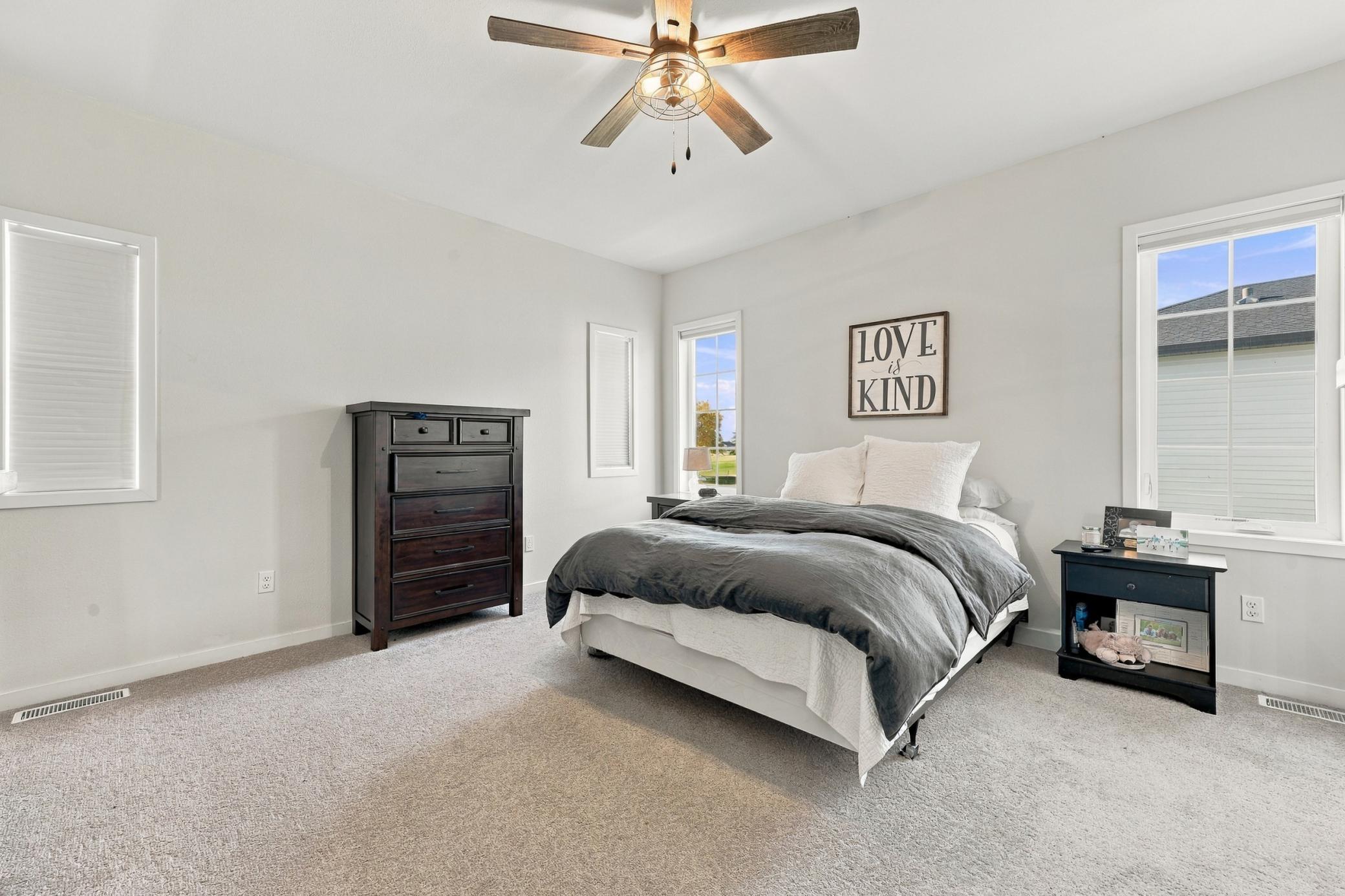 2021 single family home for sale at 140 Annies Way in Mapleton, ND — 5 bed, 3 bath (photo 17 of 57)