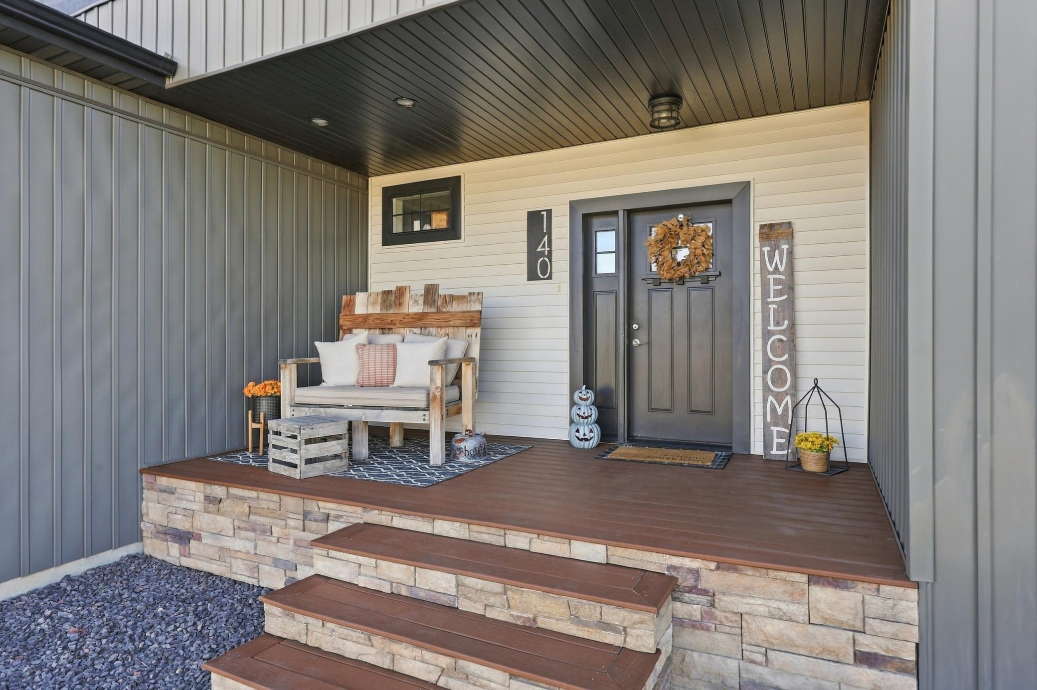 2021 single family home for sale at 140 Annies Way in Mapleton, ND — 5 bed, 3 bath (photo 4 of 57)