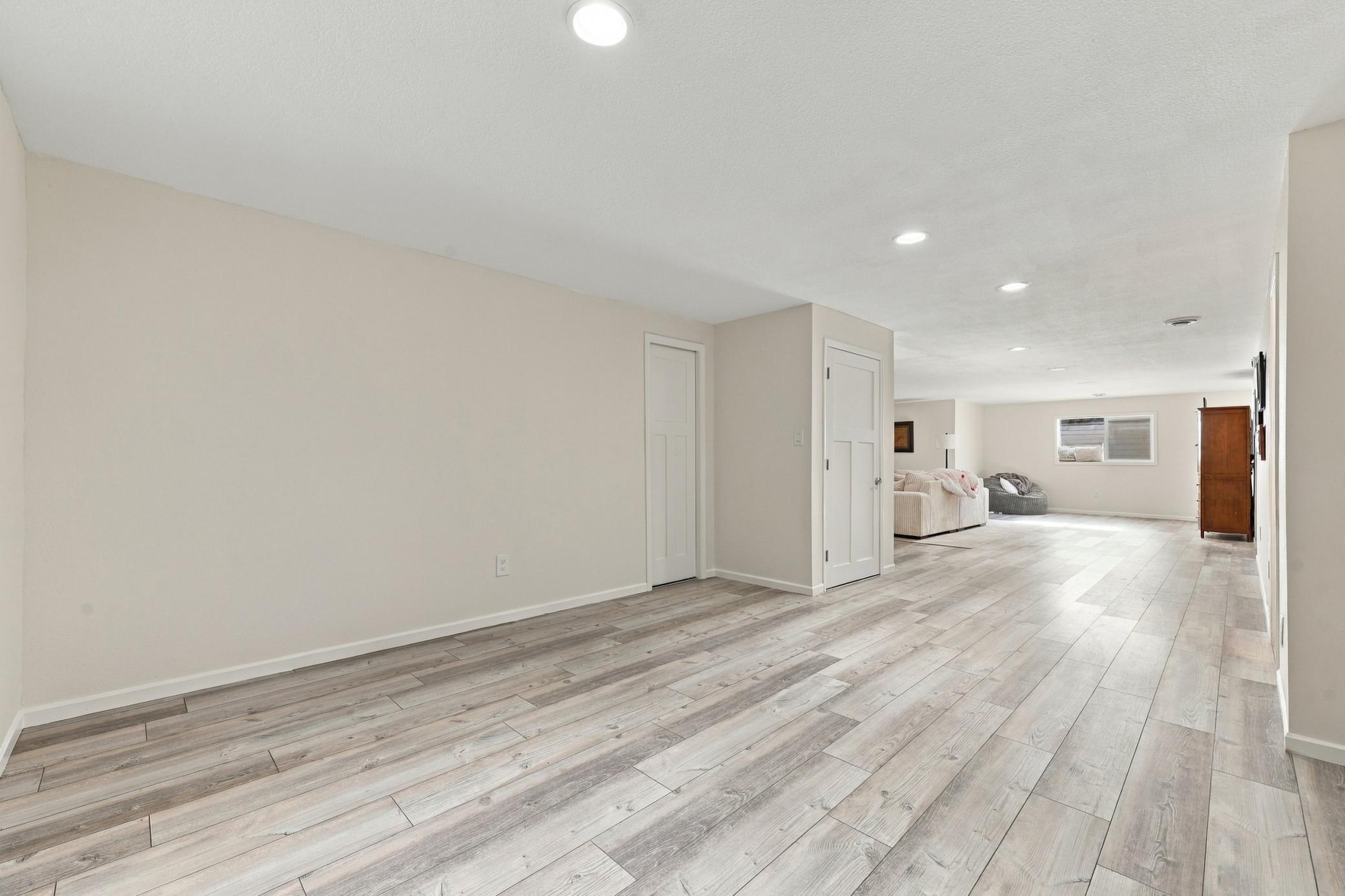 2021 single family home for sale at 140 Annies Way in Mapleton, ND — 5 bed, 3 bath (photo 34 of 57)