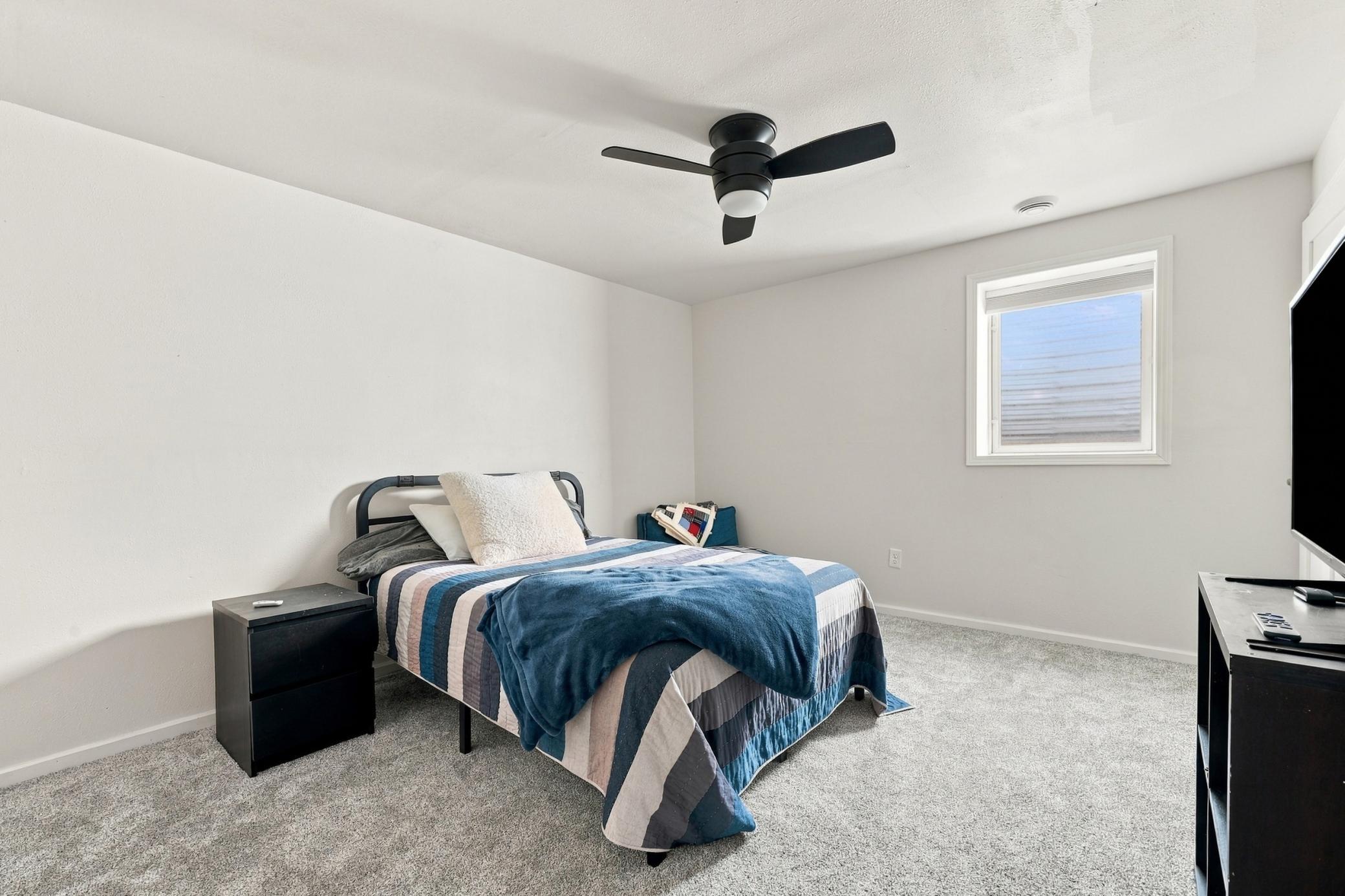 2021 single family home for sale at 140 Annies Way in Mapleton, ND — 5 bed, 3 bath (photo 37 of 57)