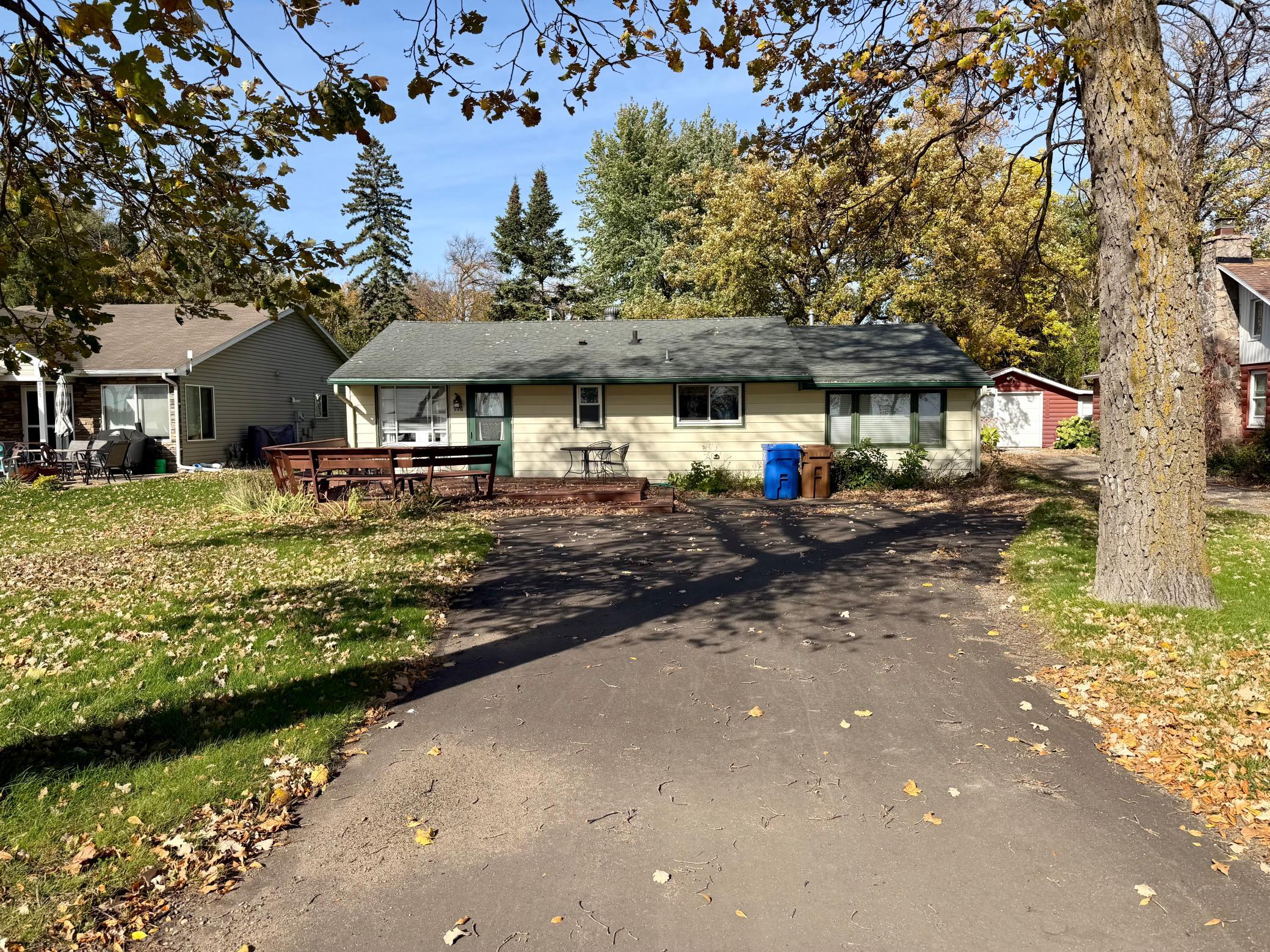 1957 single family home for sale at 926 W Lake Drive in Detroit Lakes, MN — 3 bed, 1 bath