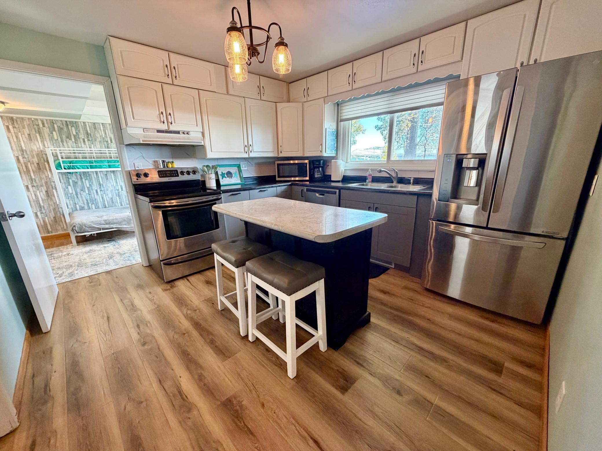 1957 single family home for sale at 926 W Lake Drive in Detroit Lakes, MN — 3 bed, 1 bath (photo 11 of 23)