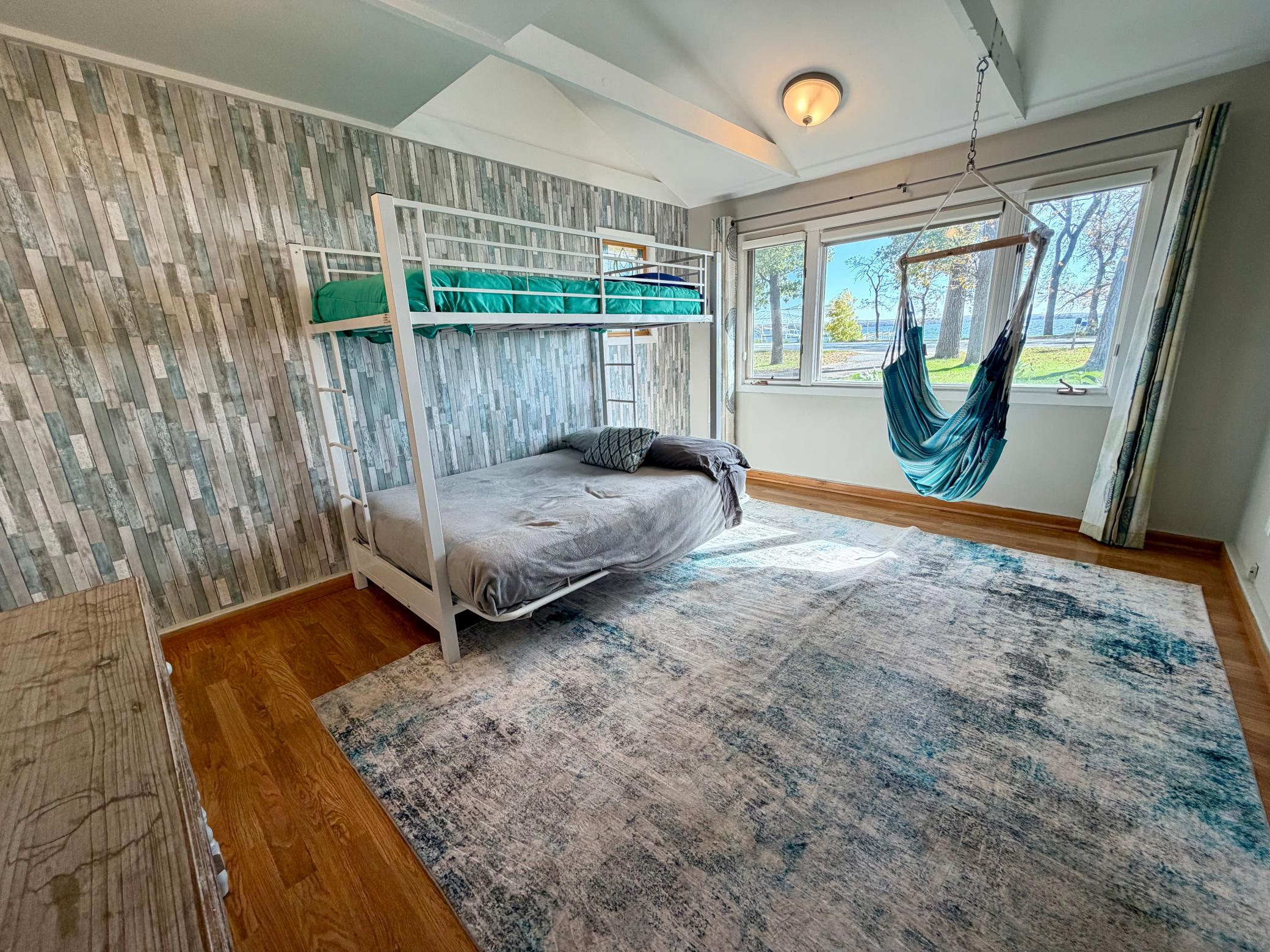 1957 single family home for sale at 926 W Lake Drive in Detroit Lakes, MN — 3 bed, 1 bath (photo 12 of 23)