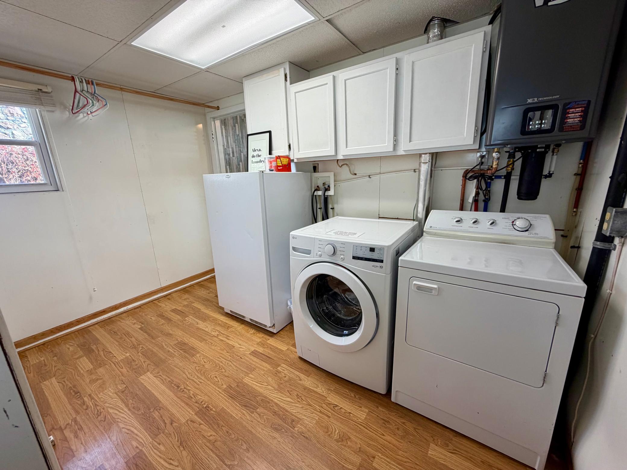 1957 single family home for sale at 926 W Lake Drive in Detroit Lakes, MN — 3 bed, 1 bath (photo 14 of 23)