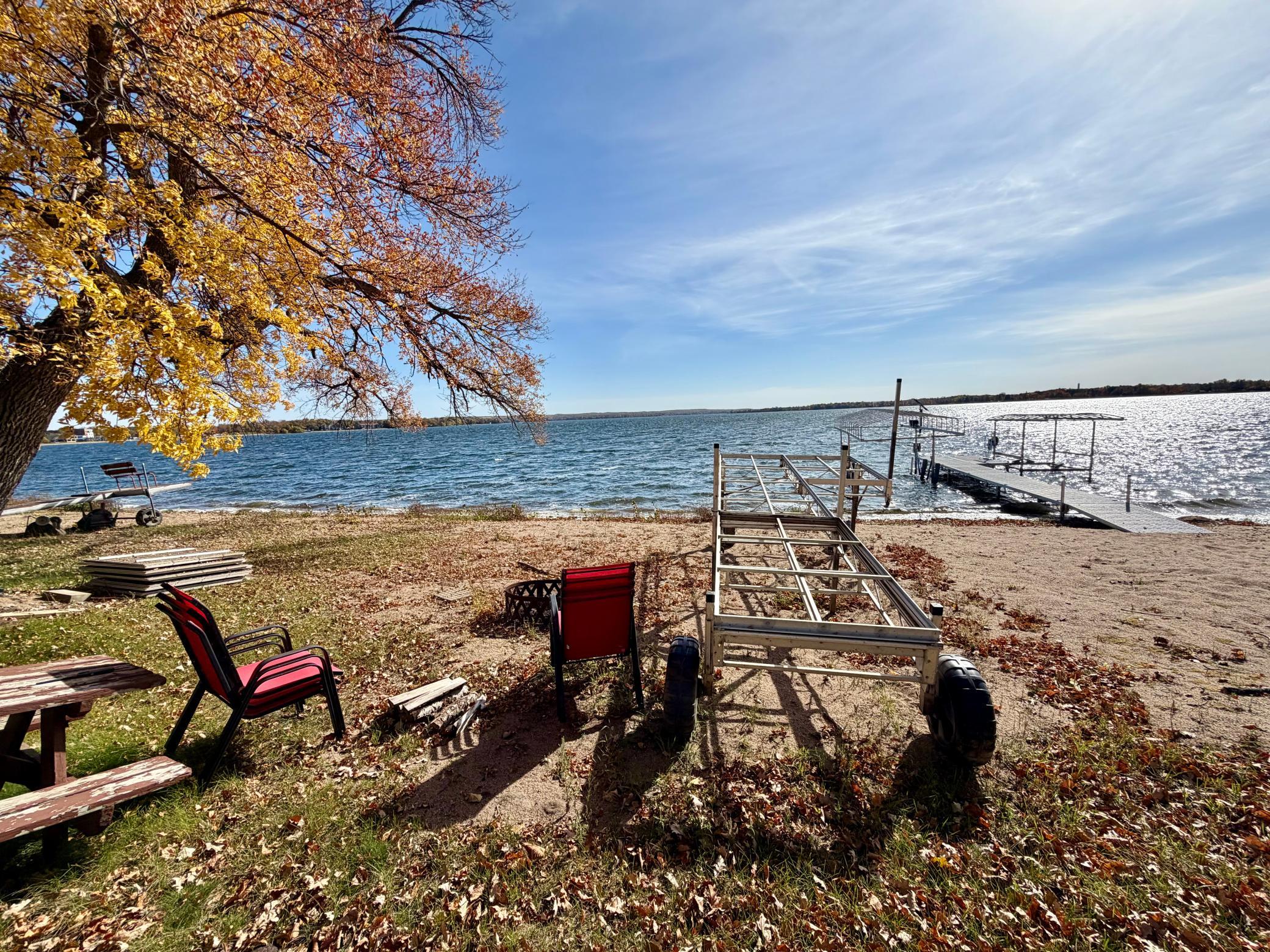 1957 single family home for sale at 926 W Lake Drive in Detroit Lakes, MN — 3 bed, 1 bath (photo 19 of 23)