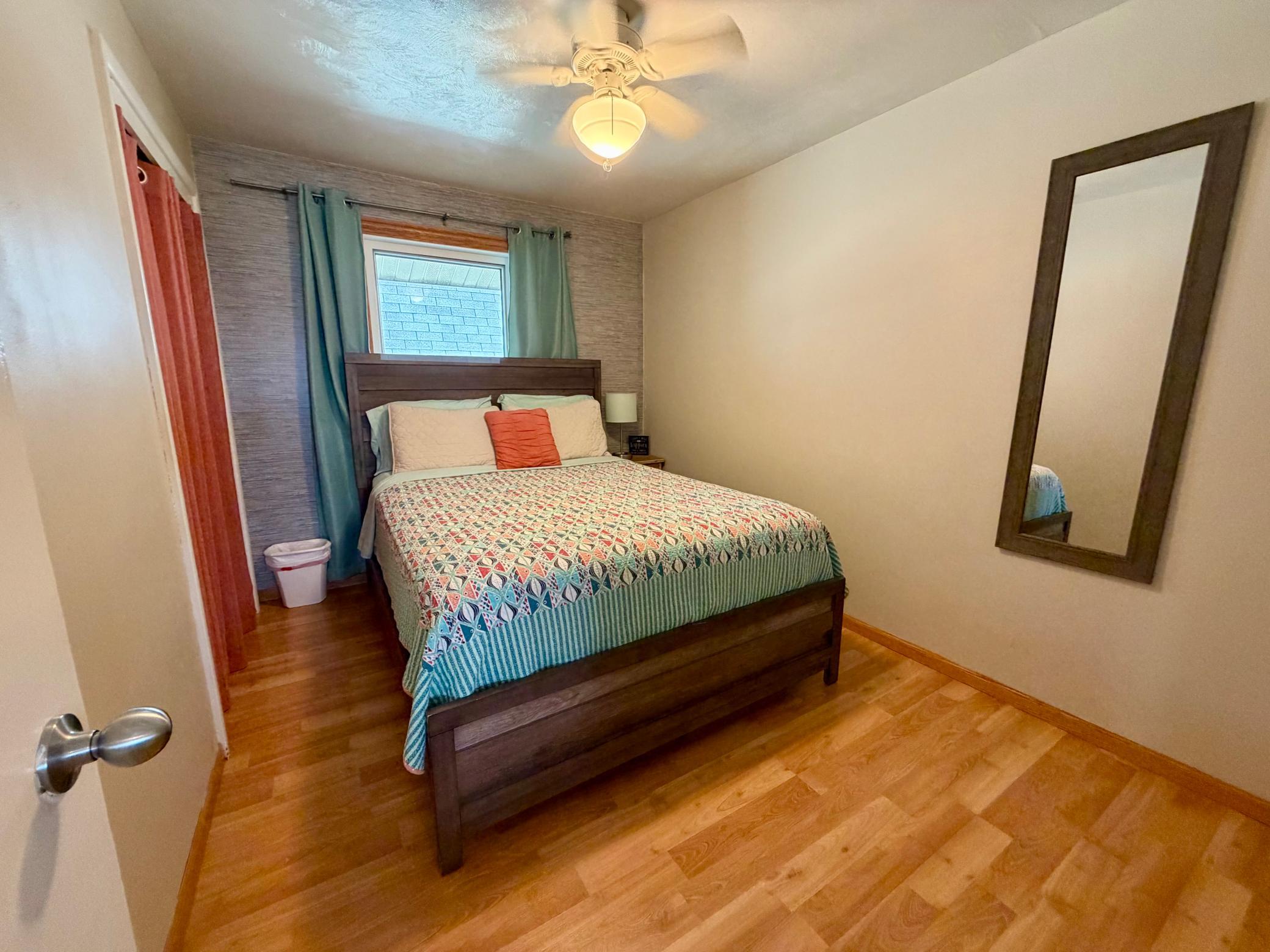 1957 single family home for sale at 926 W Lake Drive in Detroit Lakes, MN — 3 bed, 1 bath (photo 7 of 23)
