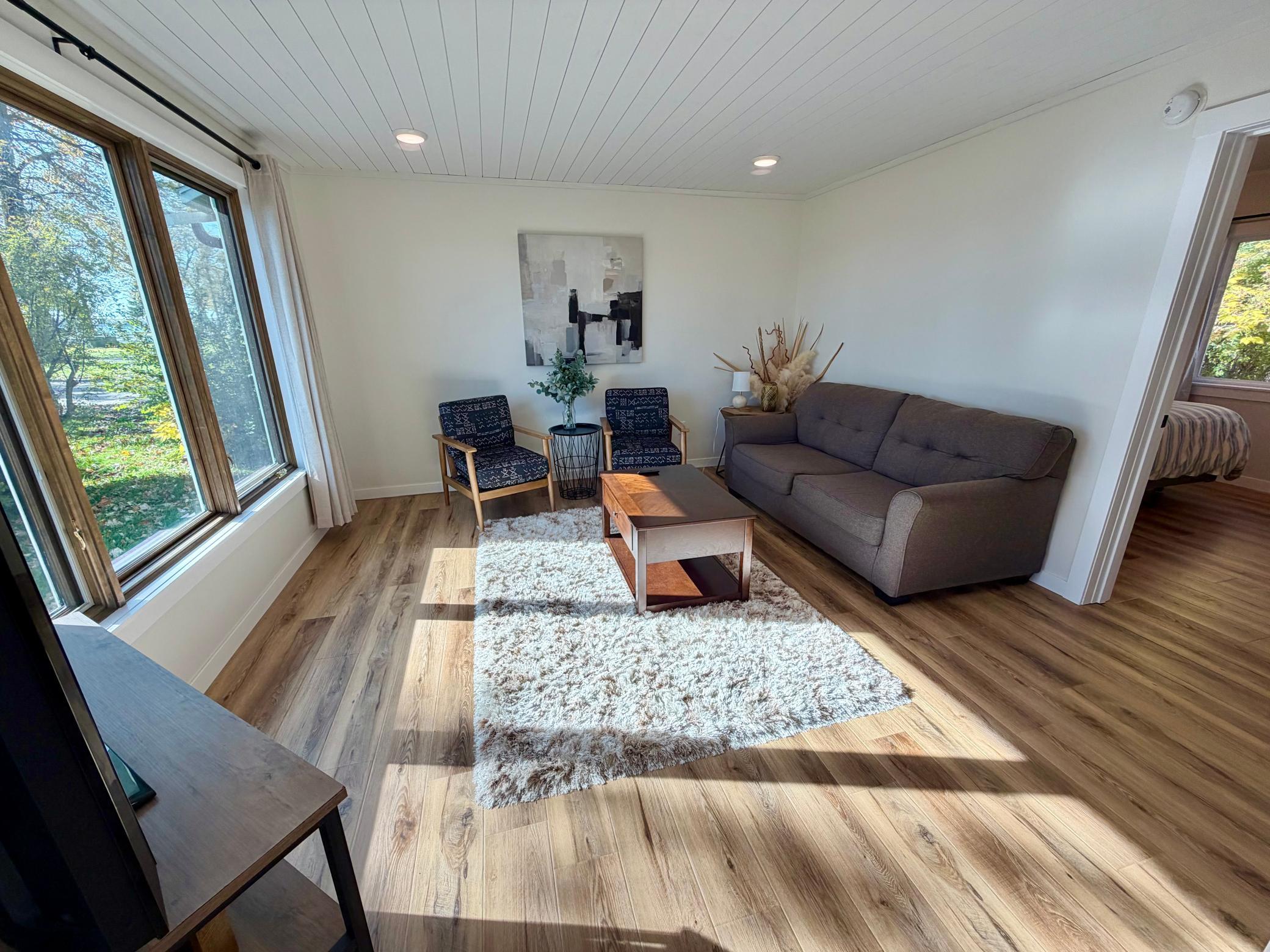 1930 single family home for sale at 918 W Lake Drive in Detroit Lakes, MN — 4 bed, 3 bath (photo 16 of 44)