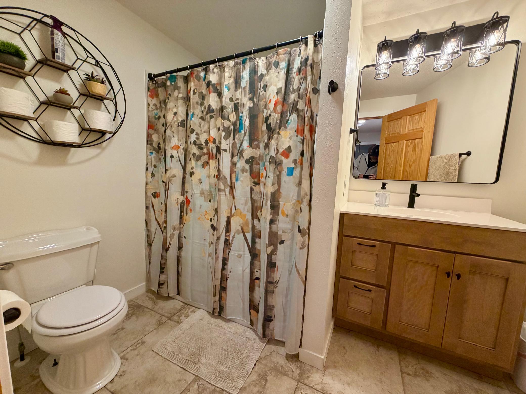 1930 single family home for sale at 918 W Lake Drive in Detroit Lakes, MN — 4 bed, 3 bath (photo 28 of 44)