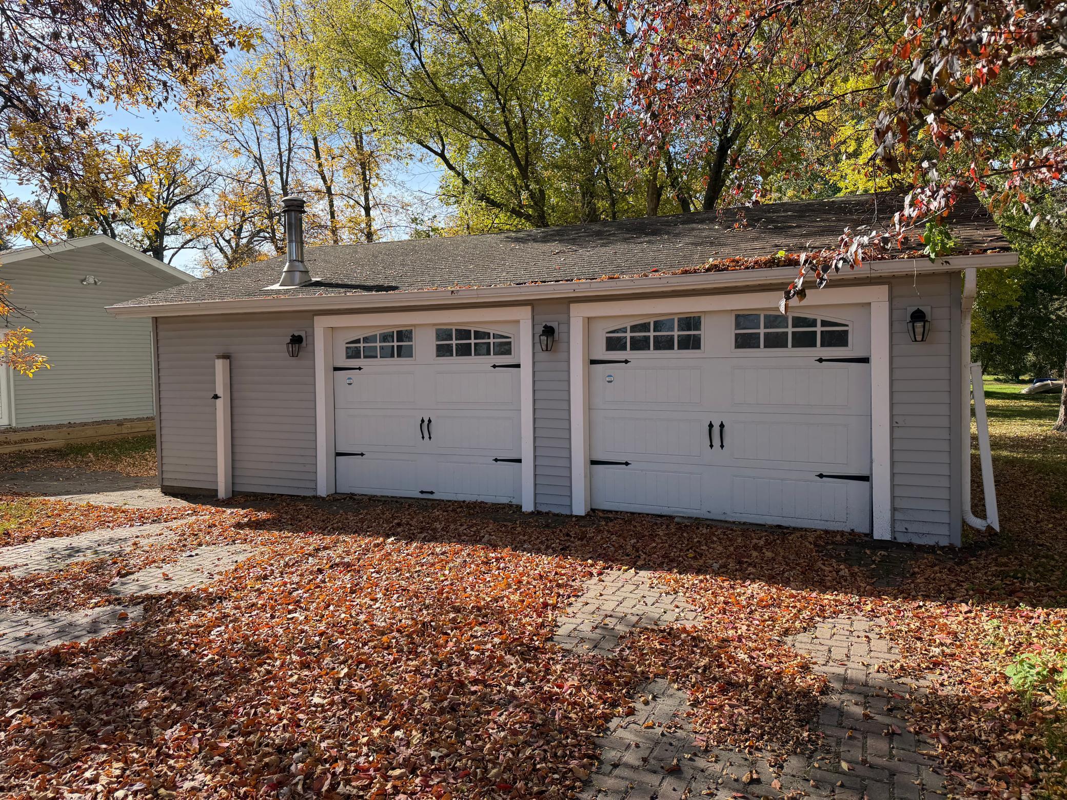 1930 single family home for sale at 918 W Lake Drive in Detroit Lakes, MN — 4 bed, 3 bath (photo 33 of 44)