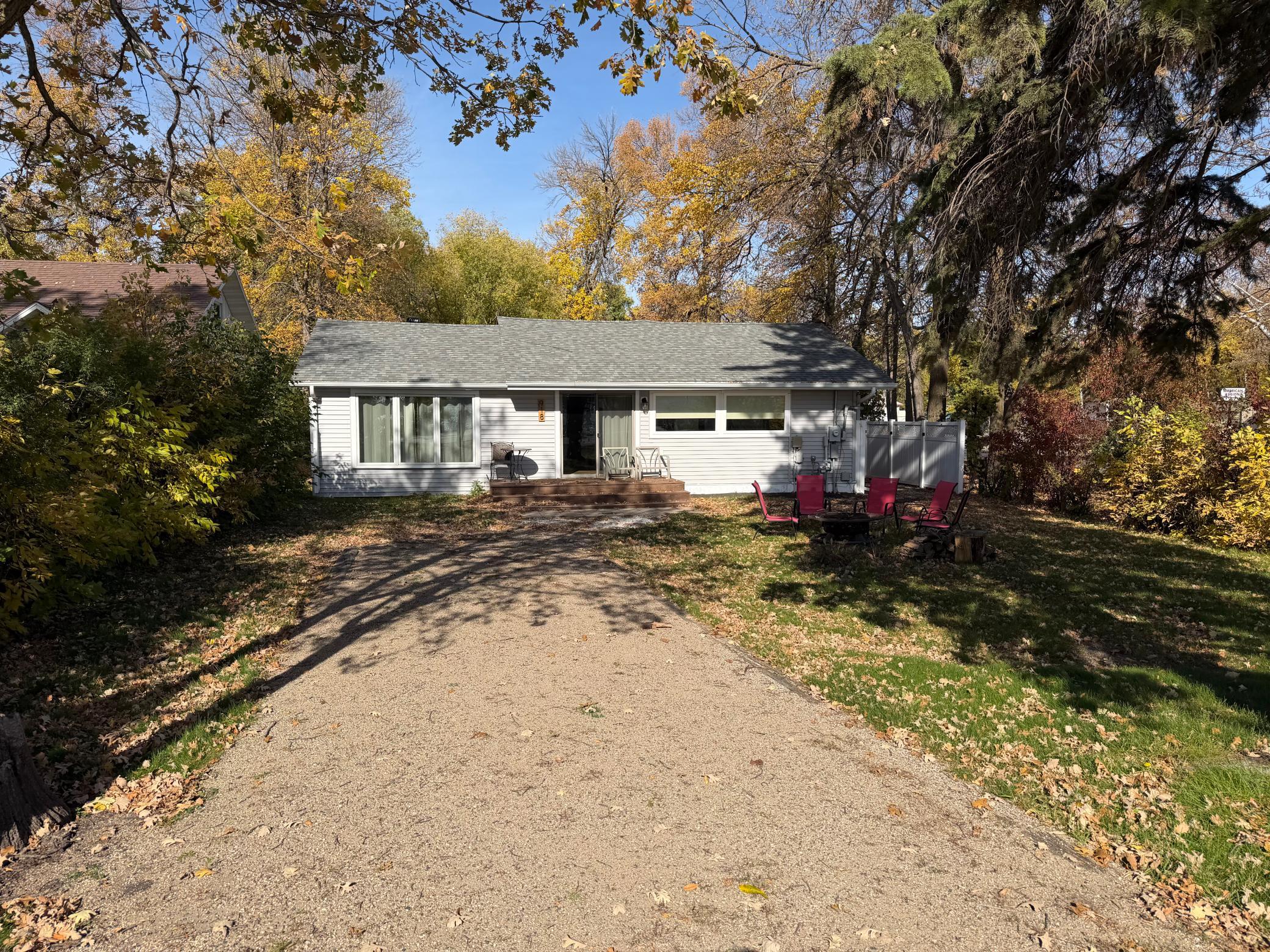 1930 single family home for sale at 918 W Lake Drive in Detroit Lakes, MN — 4 bed, 3 bath (photo 40 of 44)