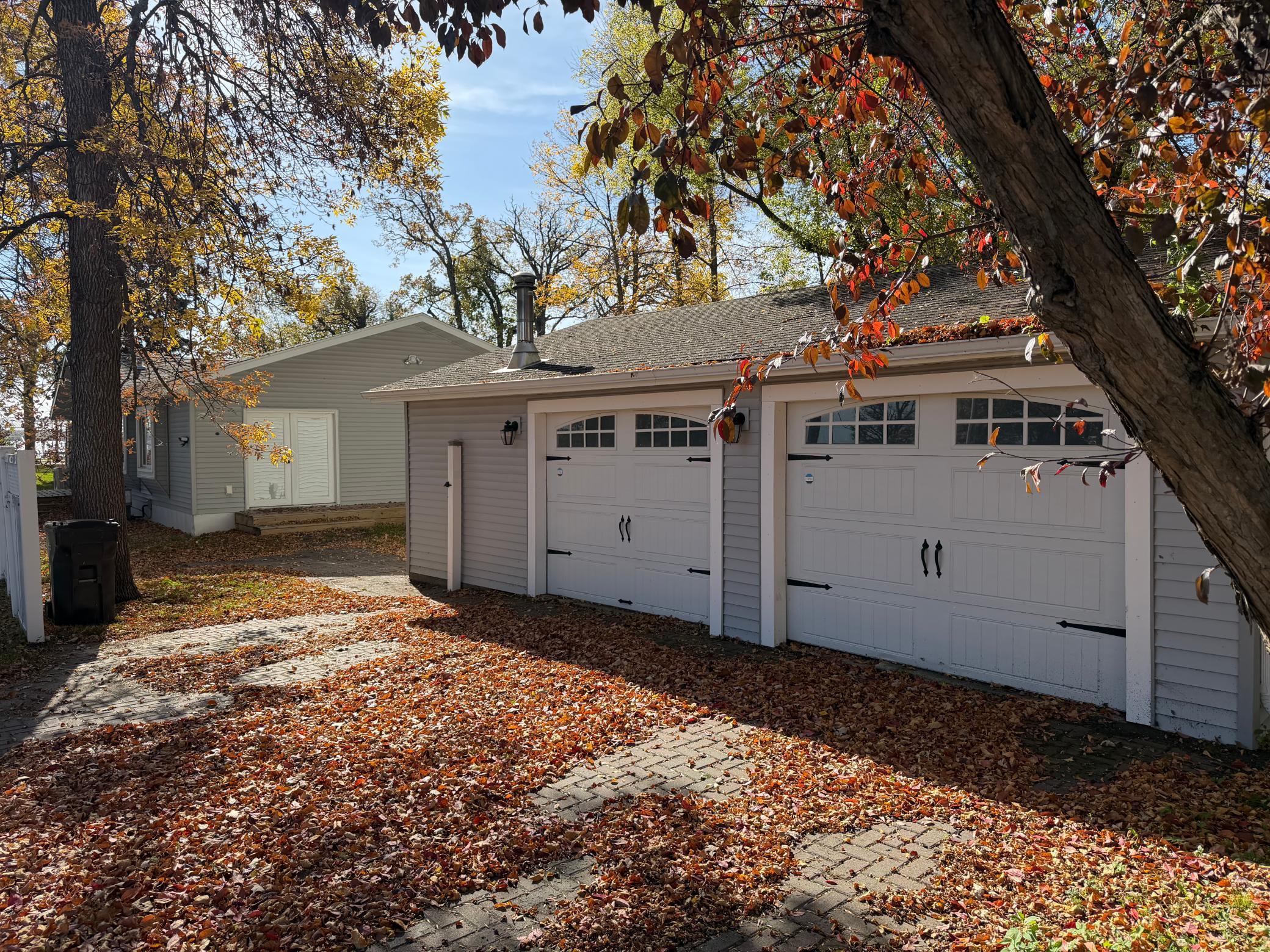 1930 single family home for sale at 918 W Lake Drive in Detroit Lakes, MN — 4 bed, 3 bath (photo 41 of 44)