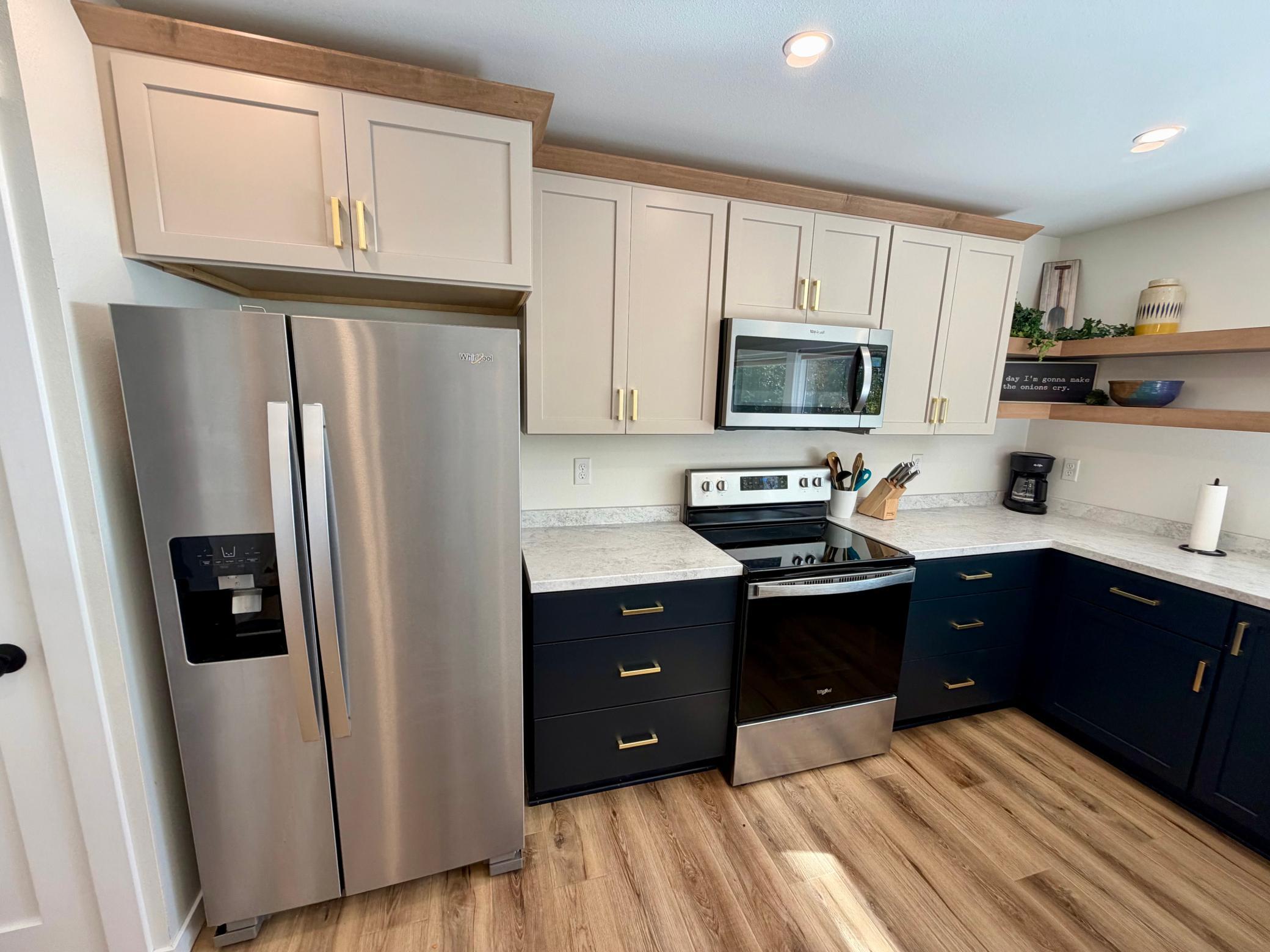 1930 single family home for sale at 918 W Lake Drive in Detroit Lakes, MN — 4 bed, 3 bath (photo 6 of 44)