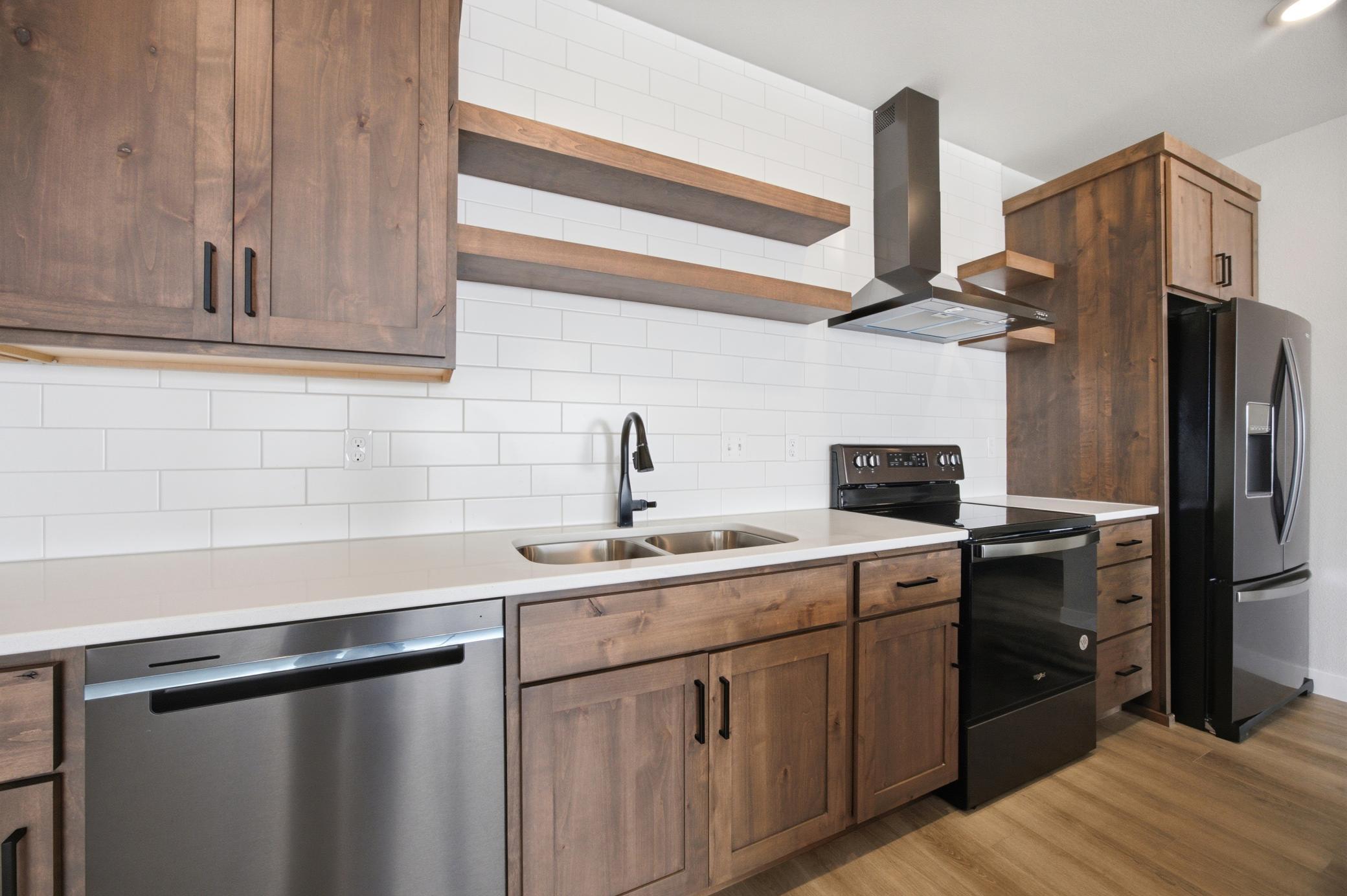 2024 condo for sale at 4470 24th Avenue S, Unit 603 in Fargo, ND — 2 bed, 2 bath (photo 5 of 22)