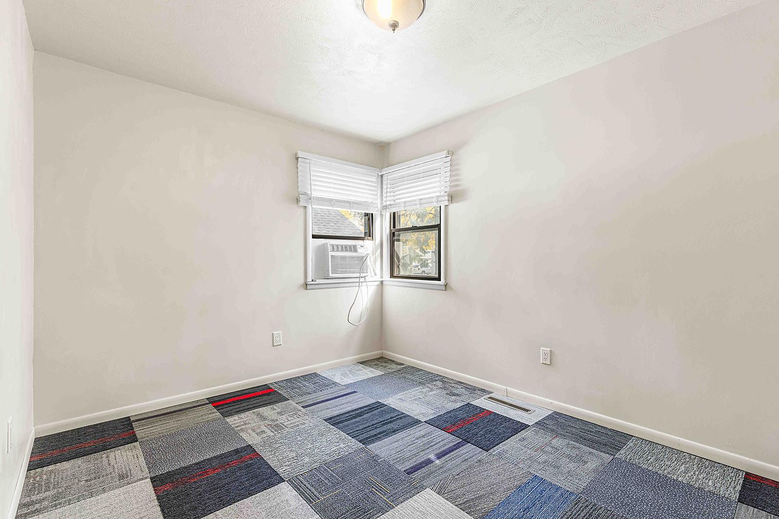 1957 single family home for sale at 902 N 26th Street N in Fargo, ND — 3 bed, 2 bath (photo 25 of 43)