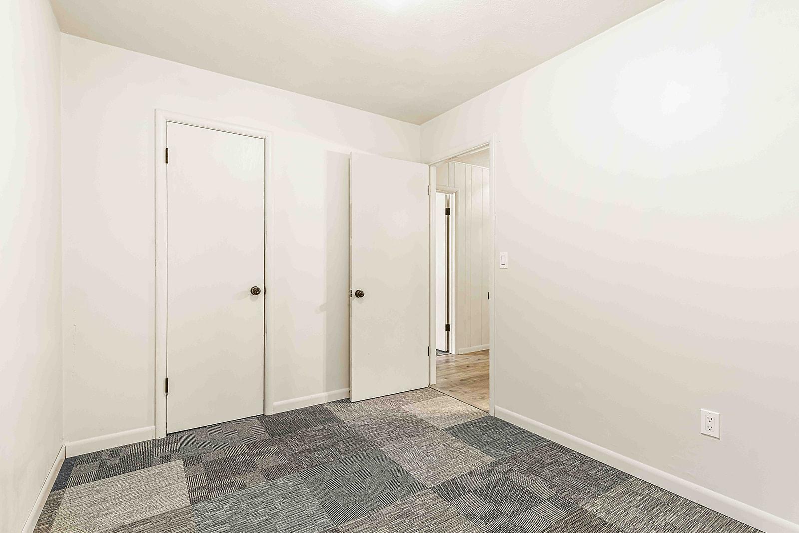 1957 single family home for sale at 902 N 26th Street N in Fargo, ND — 3 bed, 2 bath (photo 33 of 43)