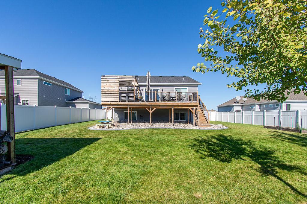 2016 single family home for sale at 6059 AUTUMN Drive S in Fargo, ND — 4 bed, 3 bath (photo 30 of 49)