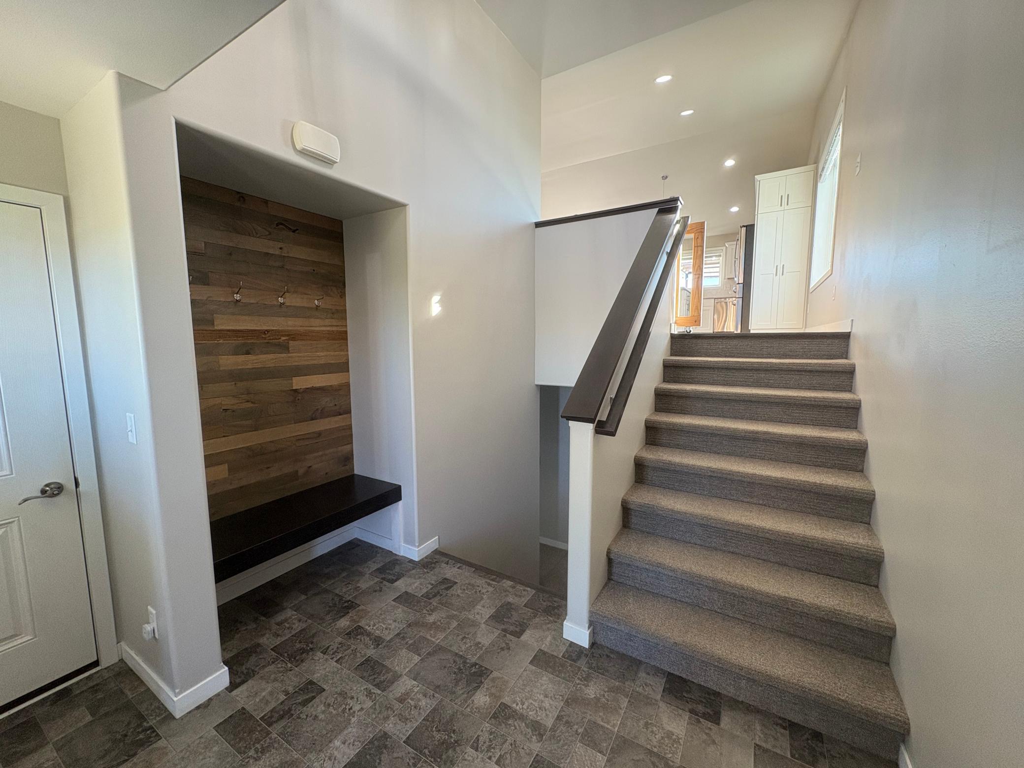2016 single family home for sale at 6059 AUTUMN Drive S in Fargo, ND — 4 bed, 3 bath (photo 4 of 49)