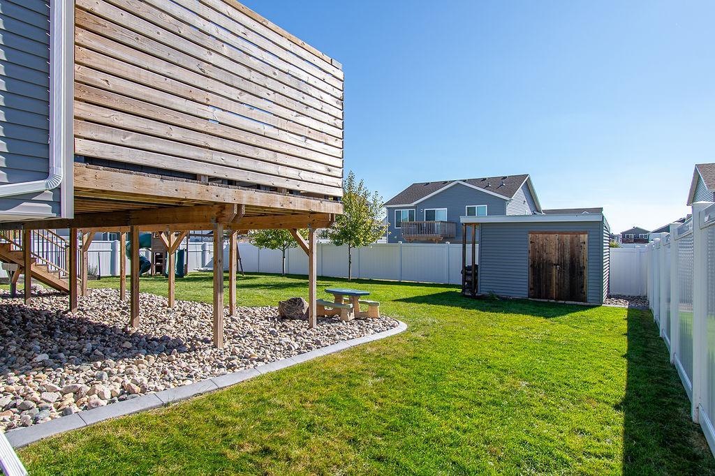 2016 single family home for sale at 6059 AUTUMN Drive S in Fargo, ND — 4 bed, 3 bath (photo 32 of 49)