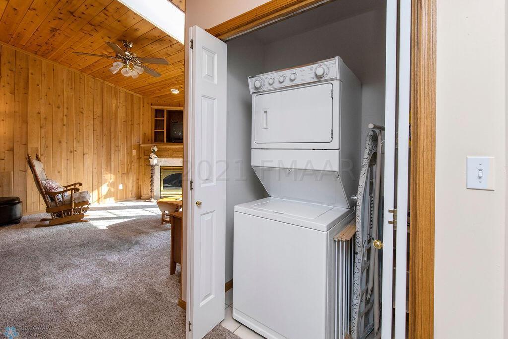 1995 townhouse for sale at 3626 5th Street S in Moorhead, MN — 3 bed, 3 bath (photo 12 of 31)