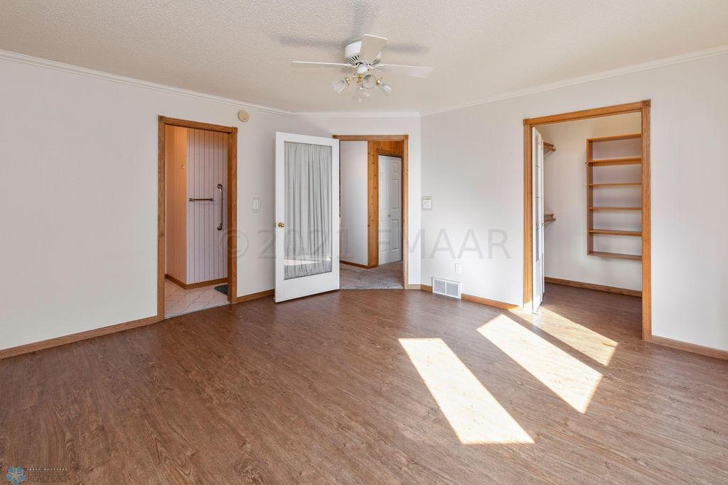 1995 townhouse for sale at 3626 5th Street S in Moorhead, MN — 3 bed, 3 bath (photo 16 of 31)