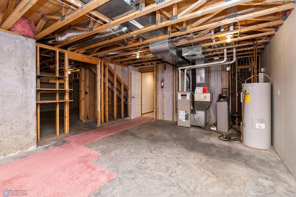 1995 townhouse for sale at 3626 5th Street S in Moorhead, MN — 3 bed, 3 bath (photo 27 of 31)