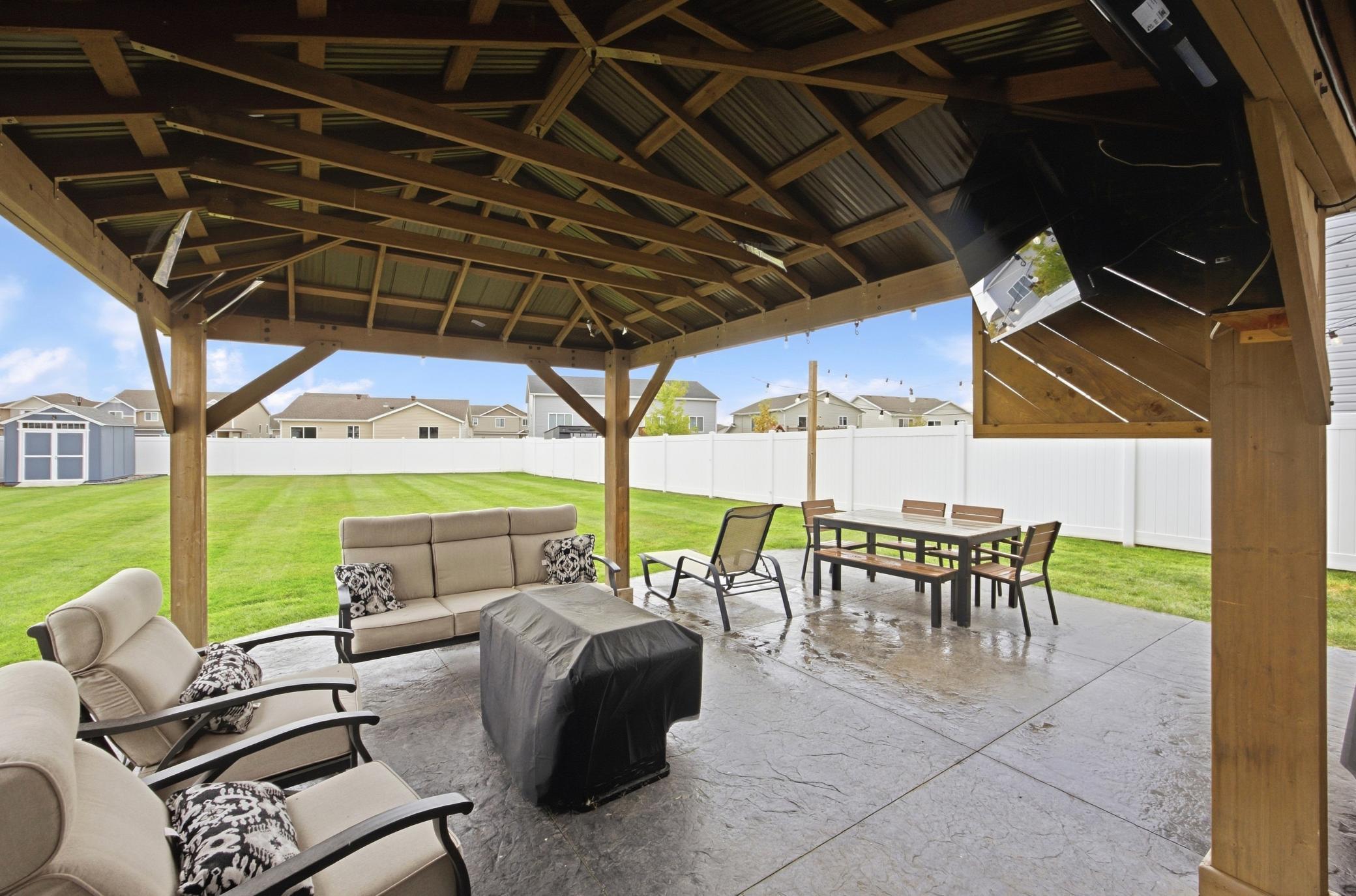 2015 single family home for sale at 6024 60th Avenue S in Fargo, ND — 3 bed, 3 bath (photo 36 of 47)