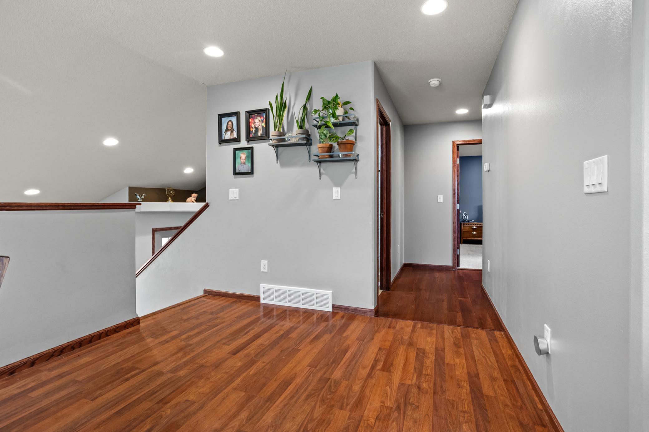 2006 single family home for sale at 1240 38th Avenue S in Moorhead, MN — 4 bed, 3 bath (photo 12 of 35)
