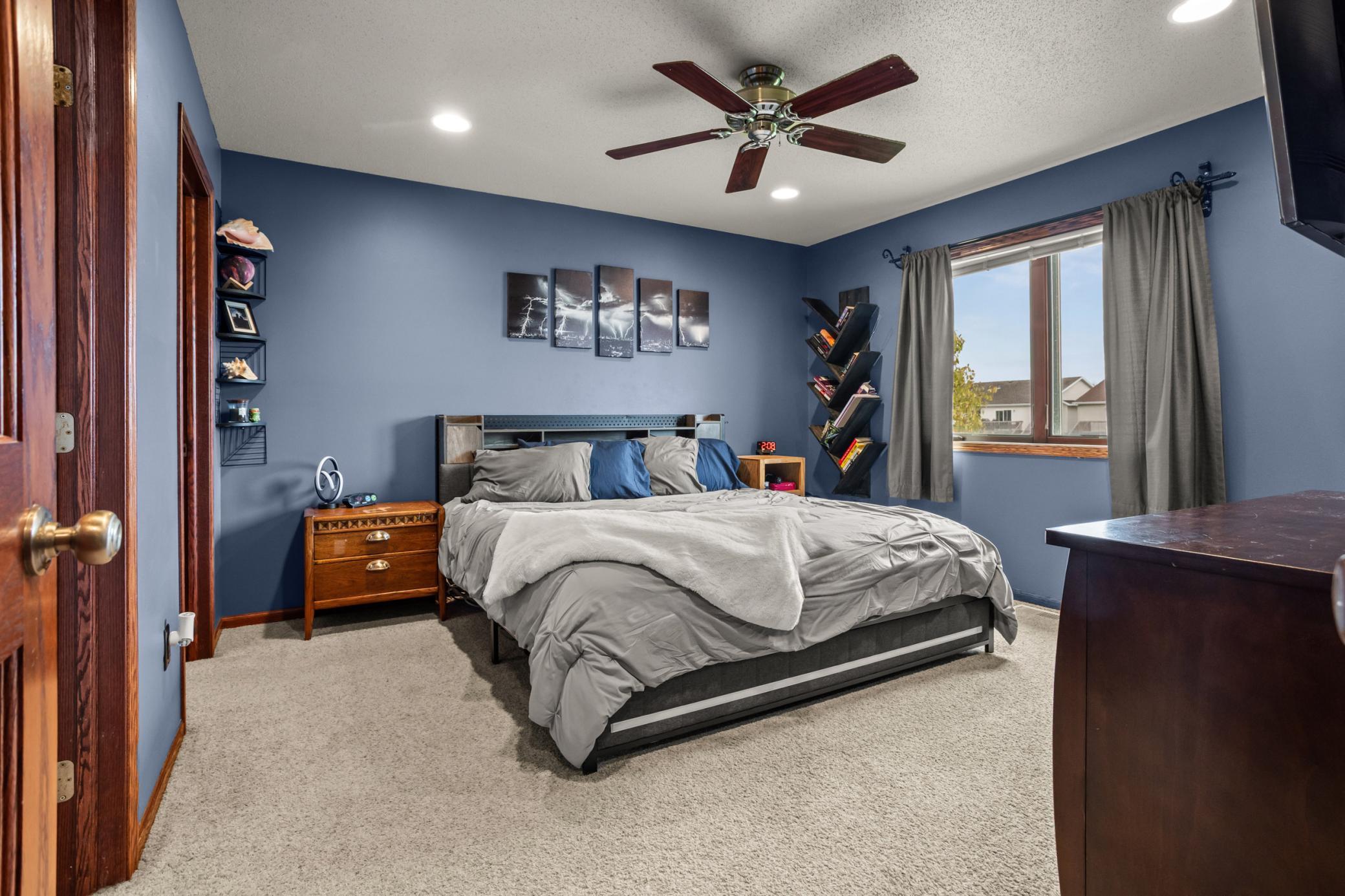 2006 single family home for sale at 1240 38th Avenue S in Moorhead, MN — 4 bed, 3 bath (photo 14 of 35)