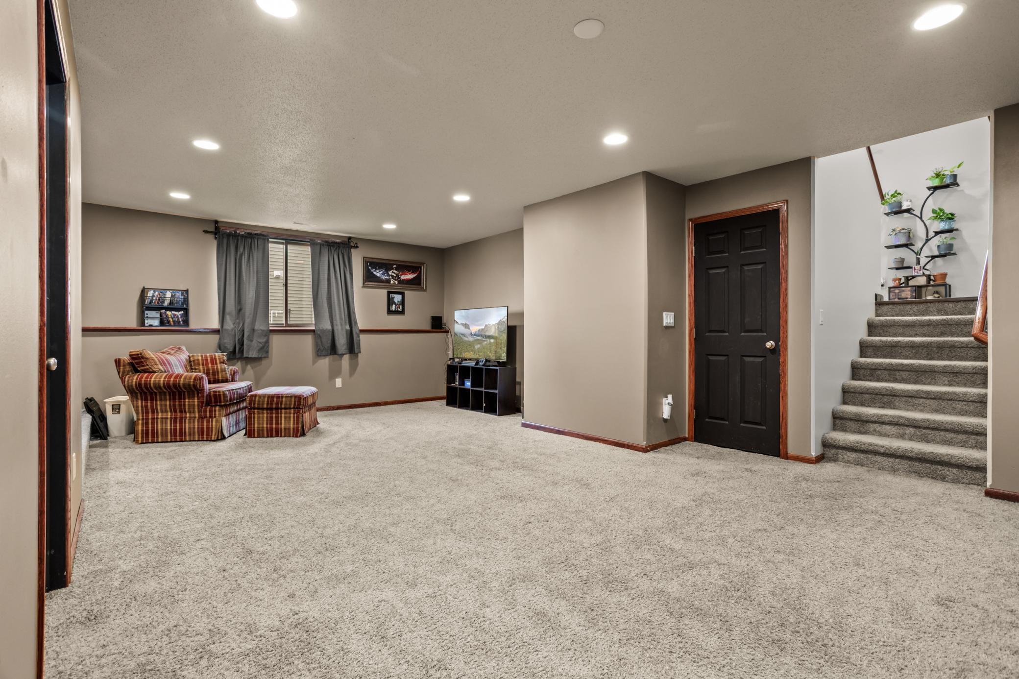 2006 single family home for sale at 1240 38th Avenue S in Moorhead, MN — 4 bed, 3 bath (photo 21 of 35)
