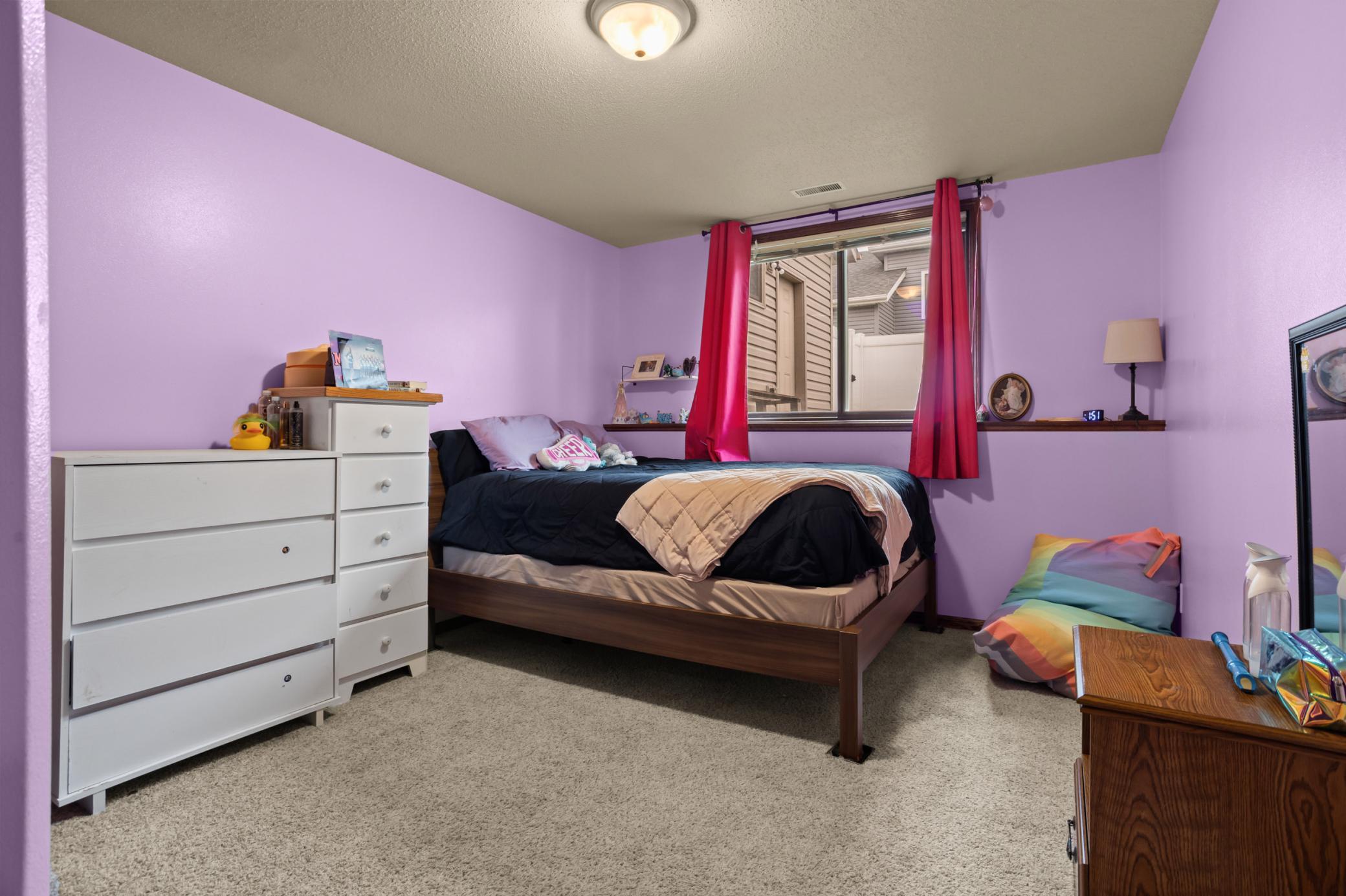 2006 single family home for sale at 1240 38th Avenue S in Moorhead, MN — 4 bed, 3 bath (photo 25 of 35)