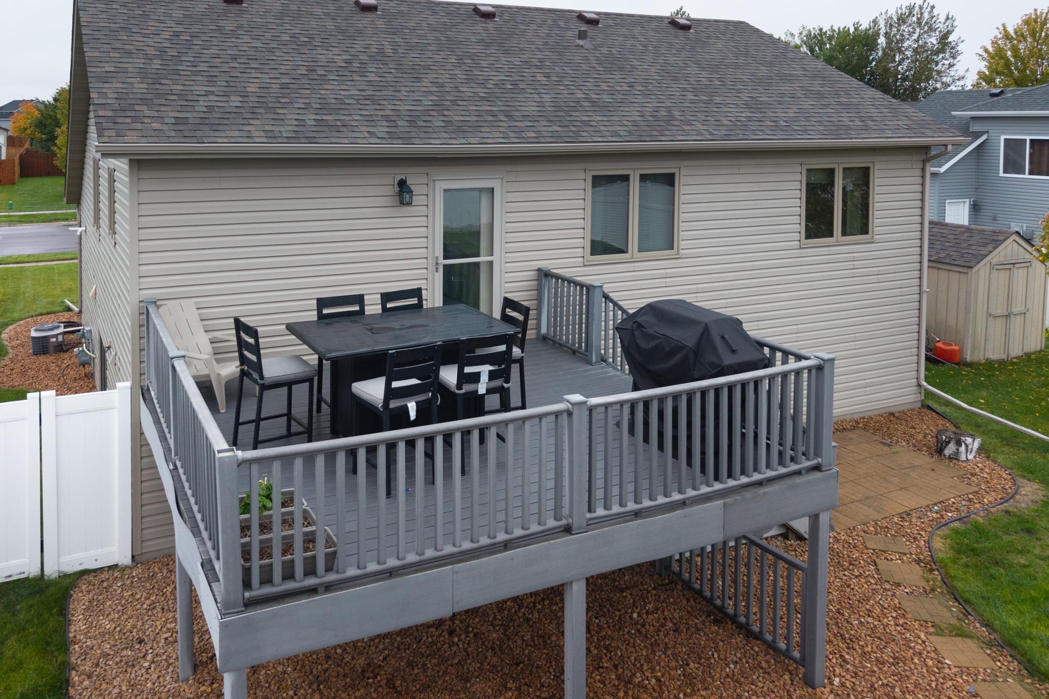2006 single family home for sale at 1240 38th Avenue S in Moorhead, MN — 4 bed, 3 bath (photo 30 of 35)
