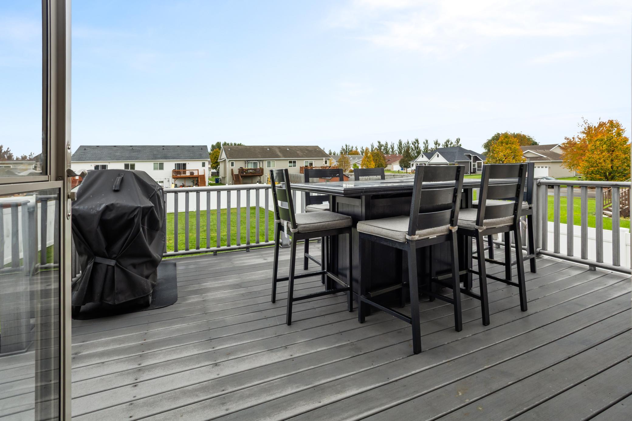 2006 single family home for sale at 1240 38th Avenue S in Moorhead, MN — 4 bed, 3 bath (photo 31 of 35)