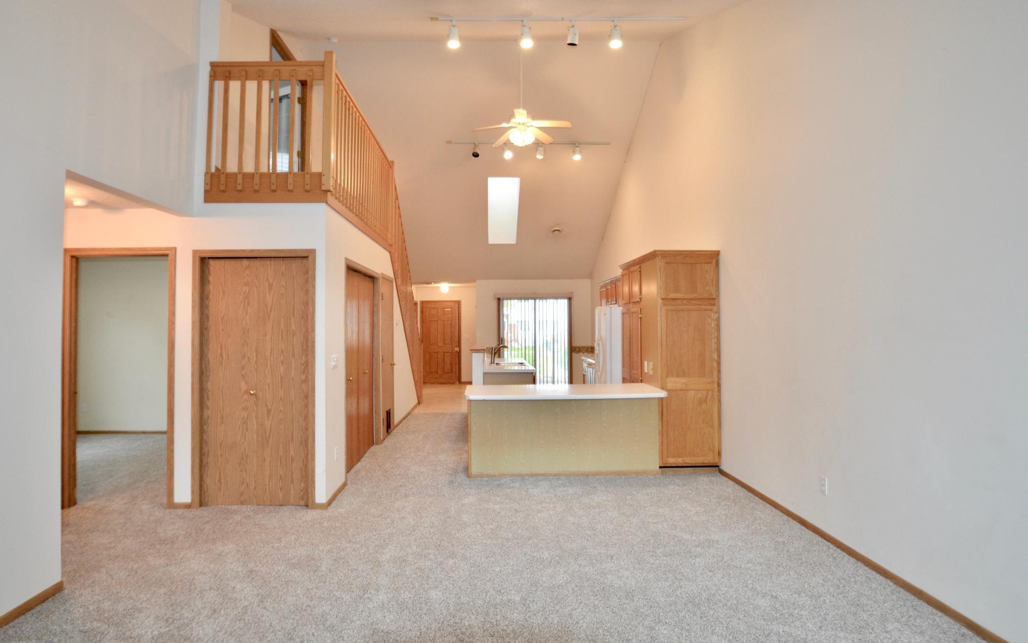 1996 twin home for sale at 819 W 12 1/2 Avenue W in West Fargo, ND — 4 bed, 2 bath (photo 4 of 26)