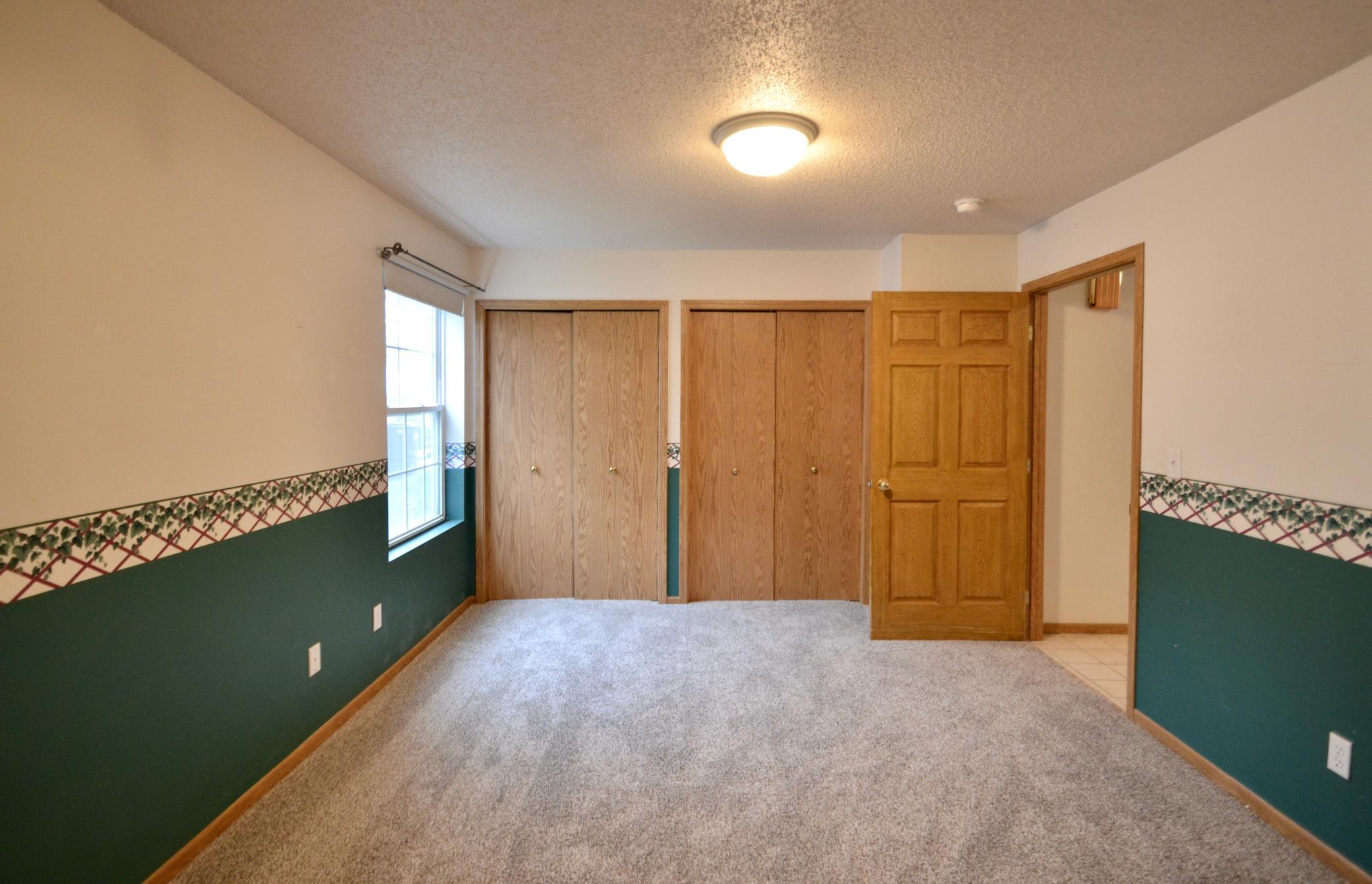 1996 twin home for sale at 819 W 12 1/2 Avenue W in West Fargo, ND — 4 bed, 2 bath (photo 7 of 26)