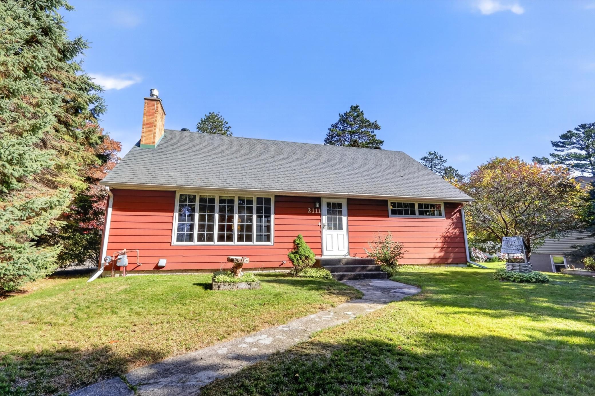 1958 single family home for sale at 2111 Norway Street in Grand Rapids, MN — 3 bed, 3 bath (photo 38 of 43)