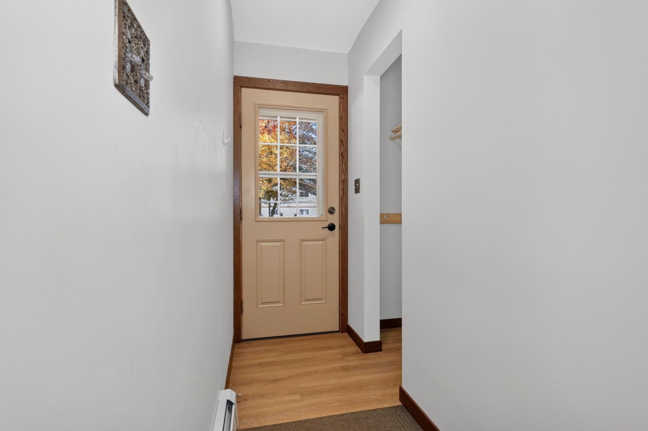 1958 single family home for sale at 2111 Norway Street in Grand Rapids, MN — 3 bed, 3 bath (photo 6 of 43)