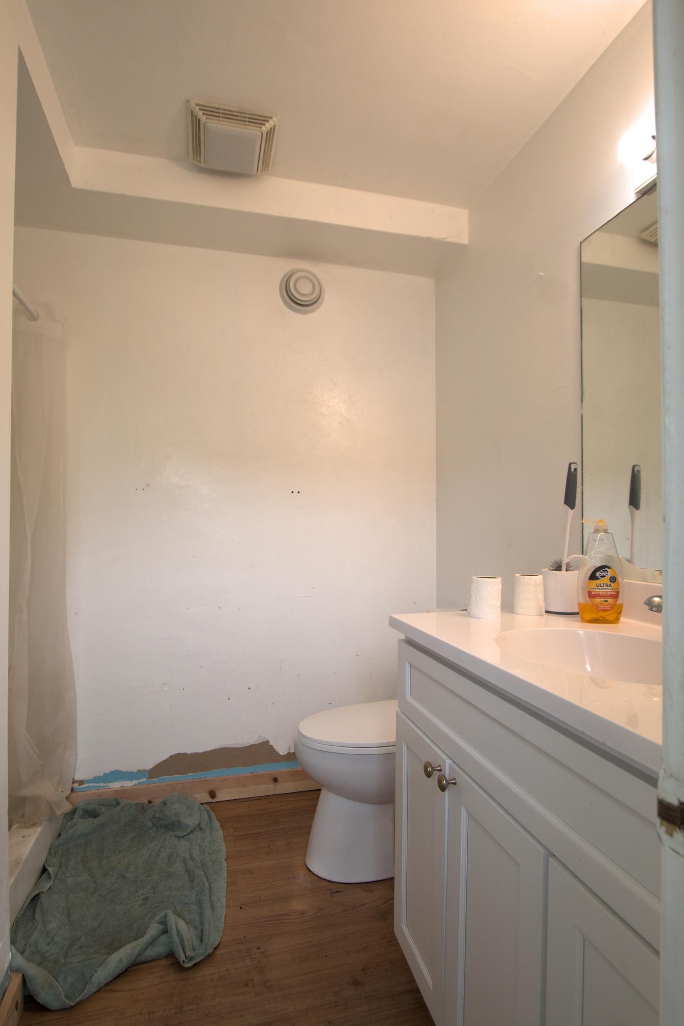 1907 triplex for sale at 820 Beltrami Avenue NW in Bemidji, MN — 9 bed, 4 bath (photo 18 of 43)