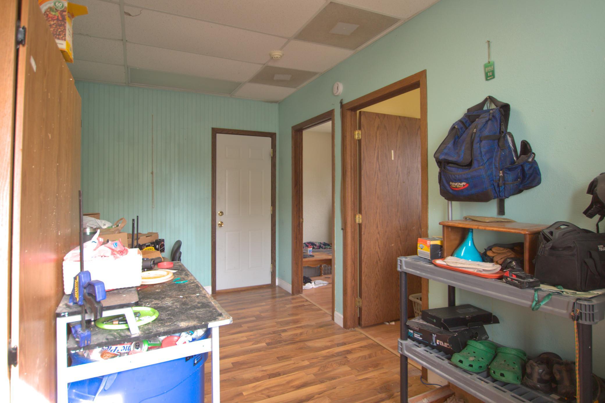 1907 triplex for sale at 820 Beltrami Avenue NW in Bemidji, MN — 9 bed, 4 bath (photo 19 of 43)
