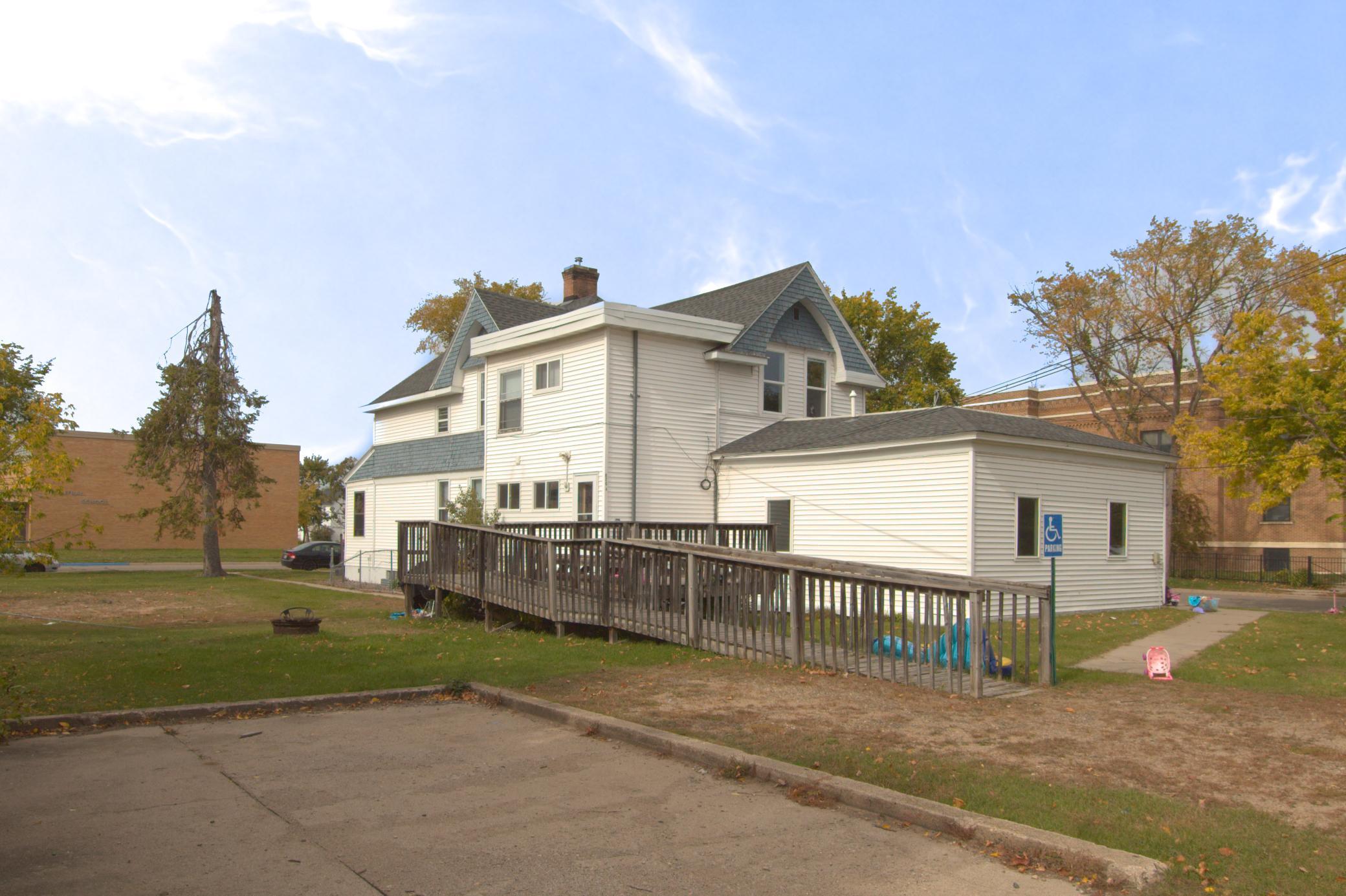 1907 triplex for sale at 820 Beltrami Avenue NW in Bemidji, MN — 9 bed, 4 bath (photo 43 of 43)