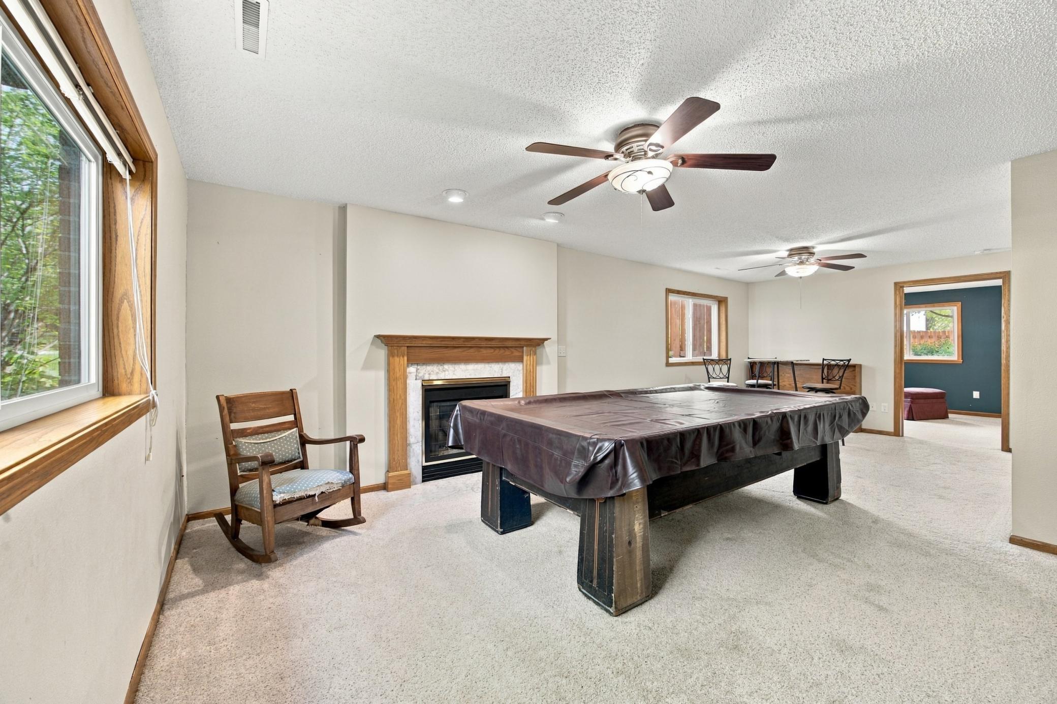 1992 single family home for sale at 1115 Sommerset Drive in West Fargo, ND — 4 bed, 2 bath (photo 18 of 45)